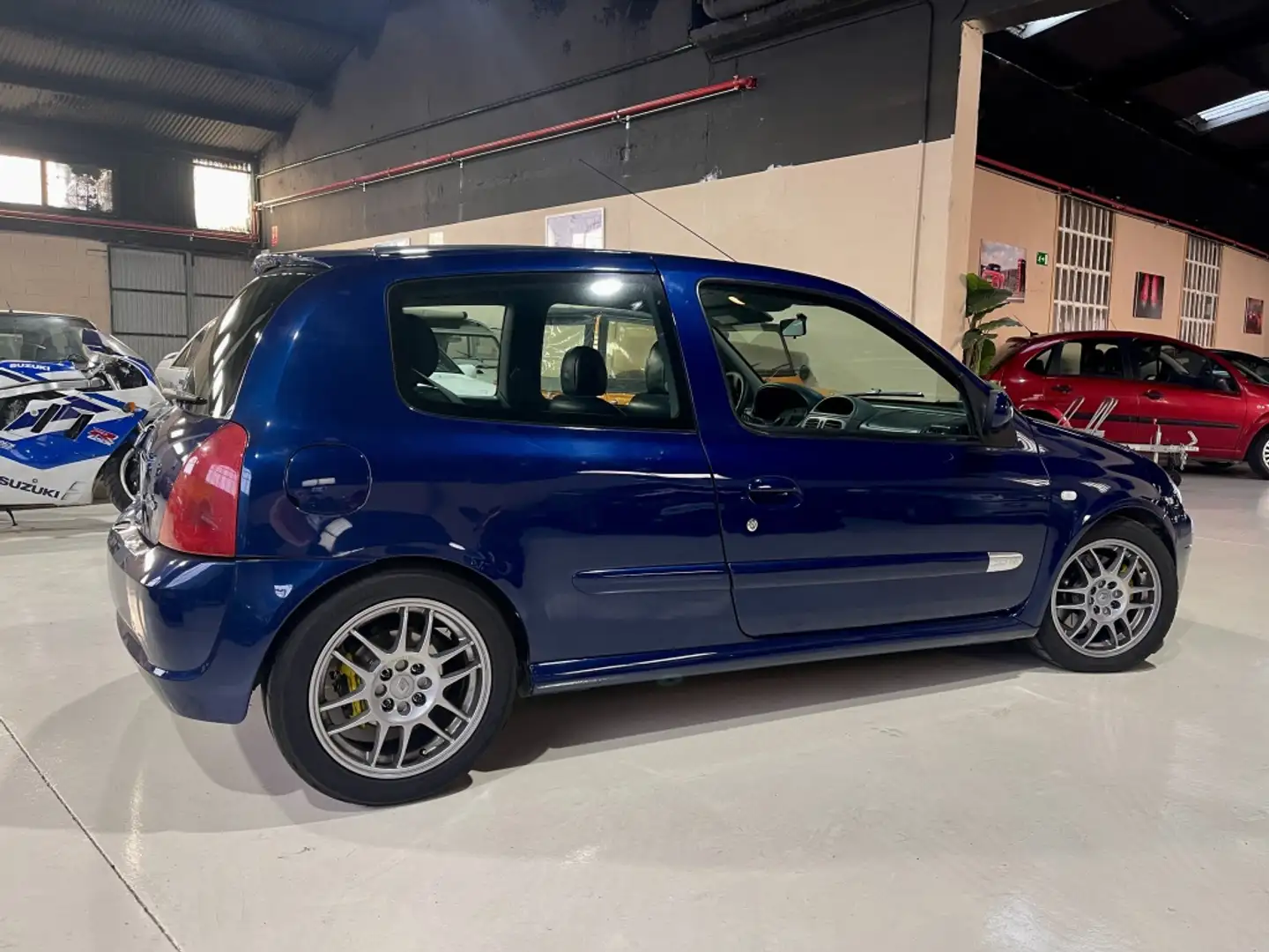 Renault Clio 2.0 16v Sport Azul - 2