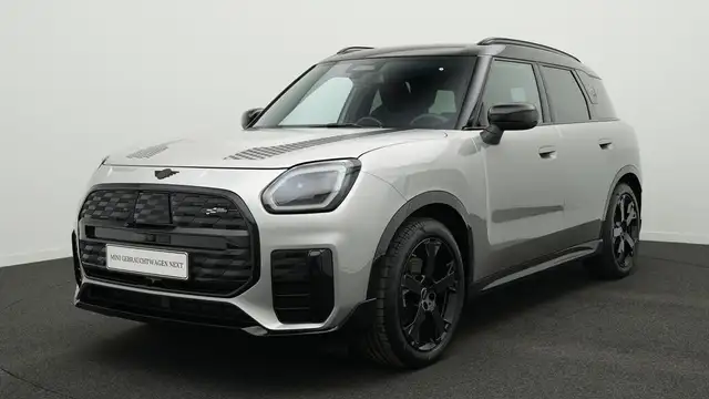 MINI Countryman SE All4 John Cooper Works Trim