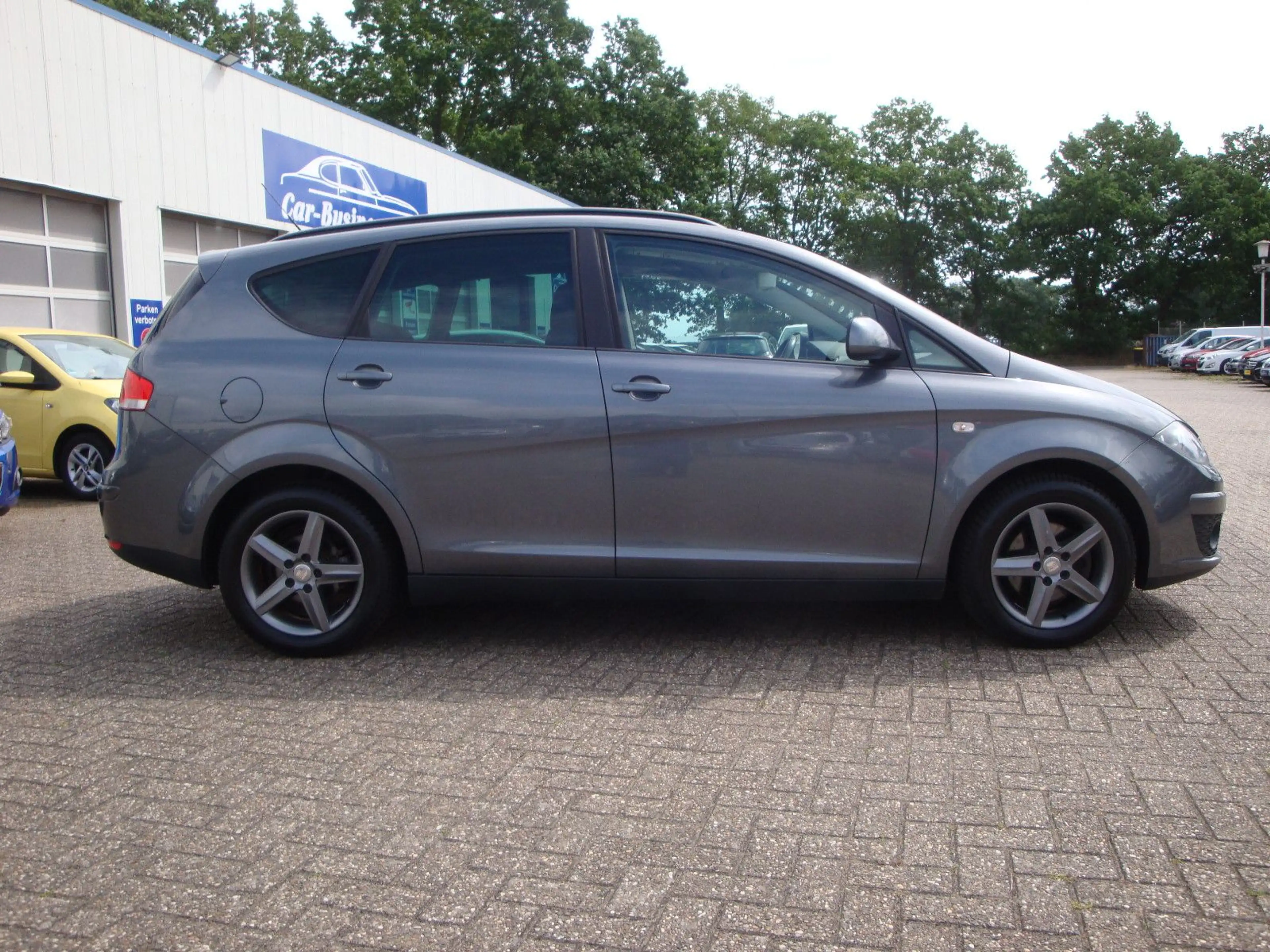 SEAT Altea XL 4You — photo 3