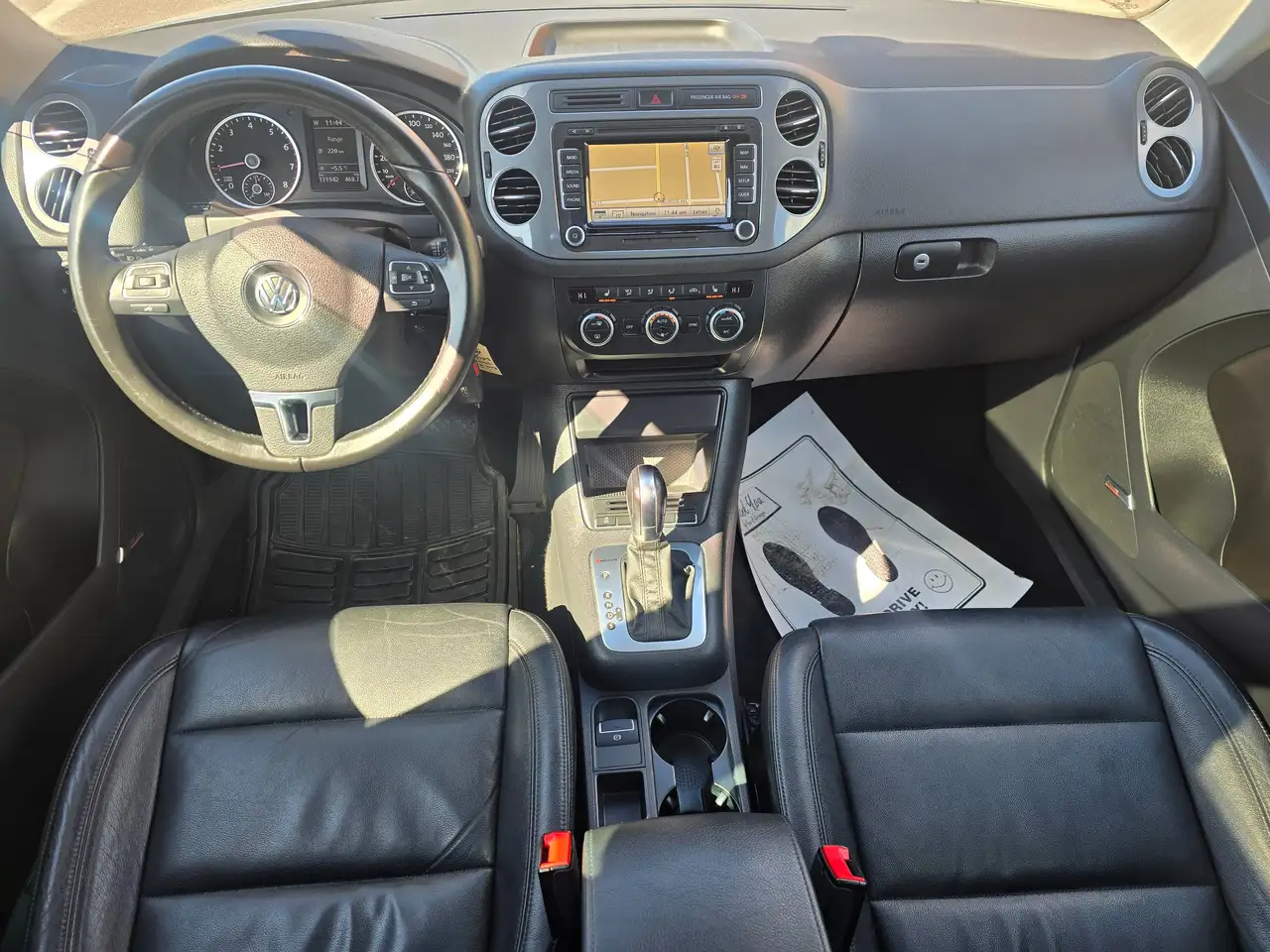 Volkswagen Tiguan photo Volkswagen Tiguan