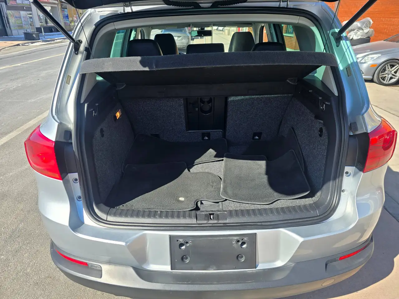 Volkswagen Tiguan photo Volkswagen Tiguan