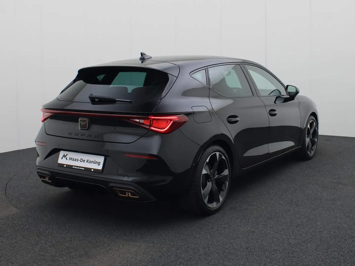 CUPRA Leon 1.4e-Hybrid 150kW/204PK DSG · Navigatie · Stoel-& Zwart - 2
