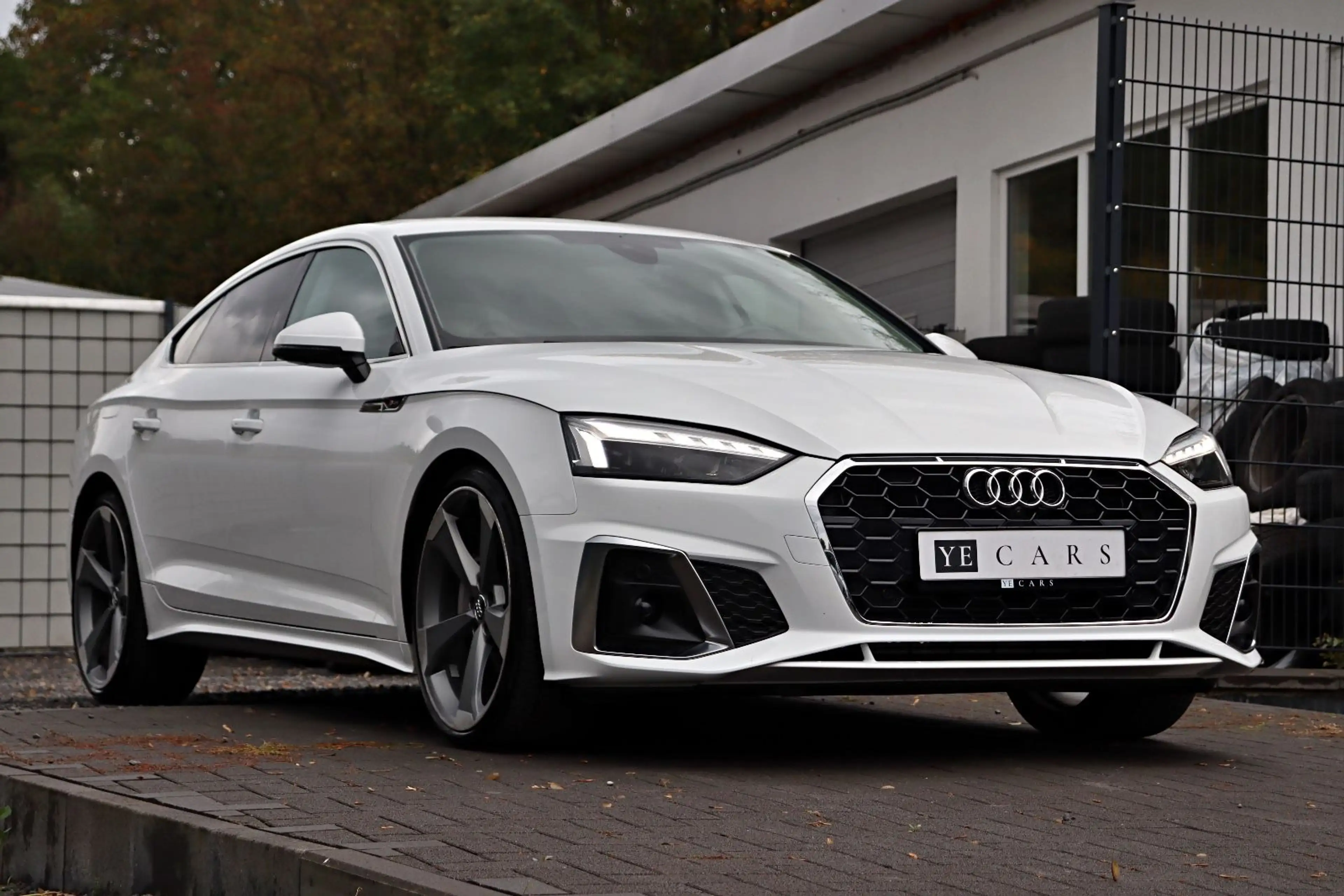 Audi A5 Sportback 40 TFSI S line MATRIX*360°*AHK*20" — photo 5