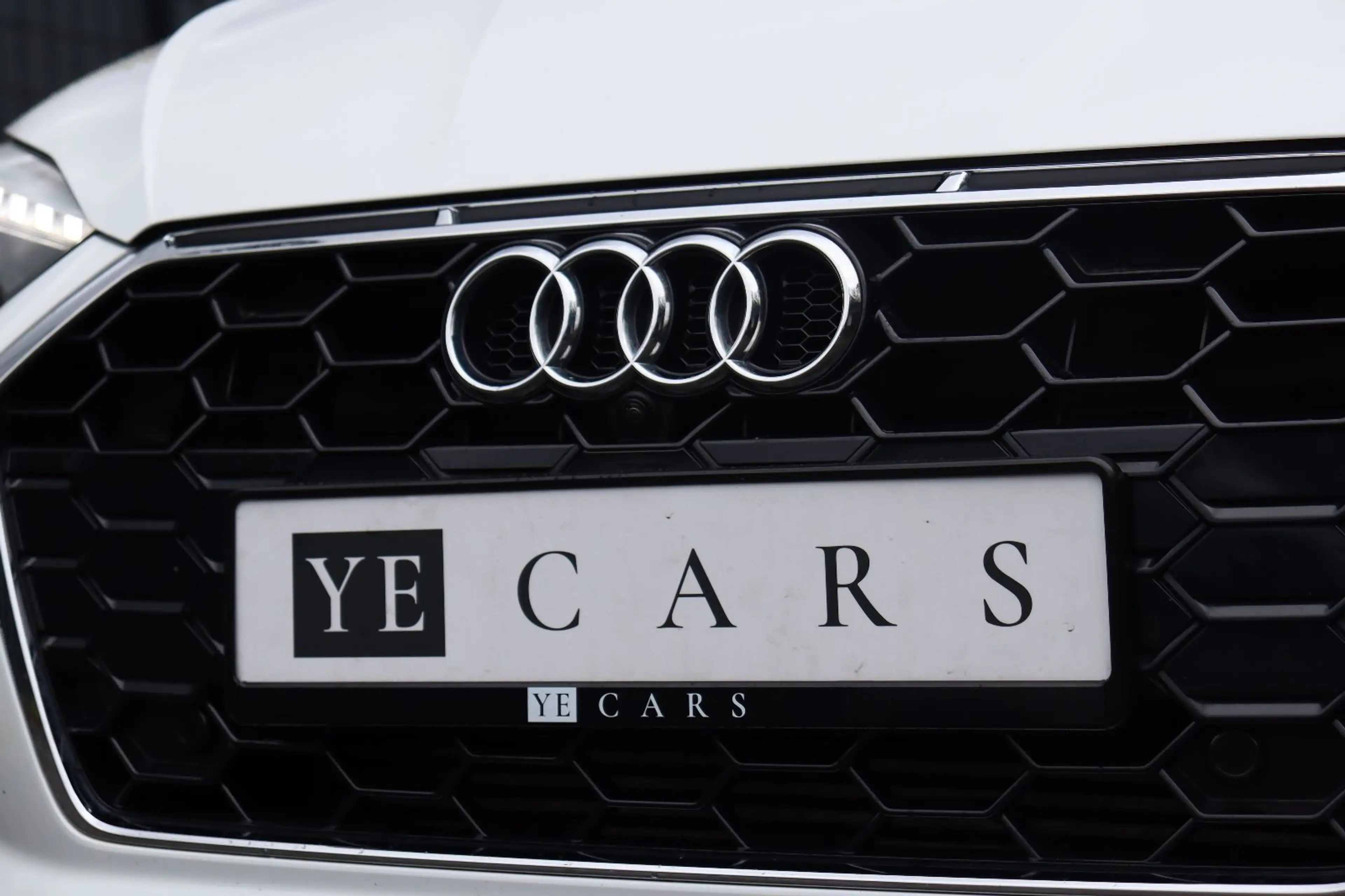 Audi A5 Sportback 40 TFSI S line MATRIX*360°*AHK*20" — photo 8