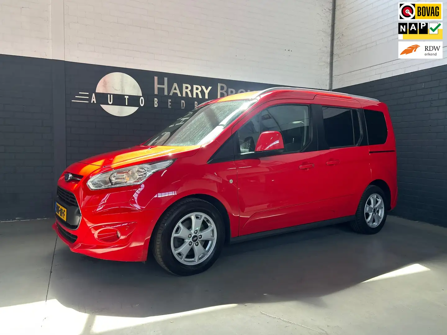 Ford Tourneo Connect Compact Titanium, MINICAMPER in 3 kleuren Rouge - 1