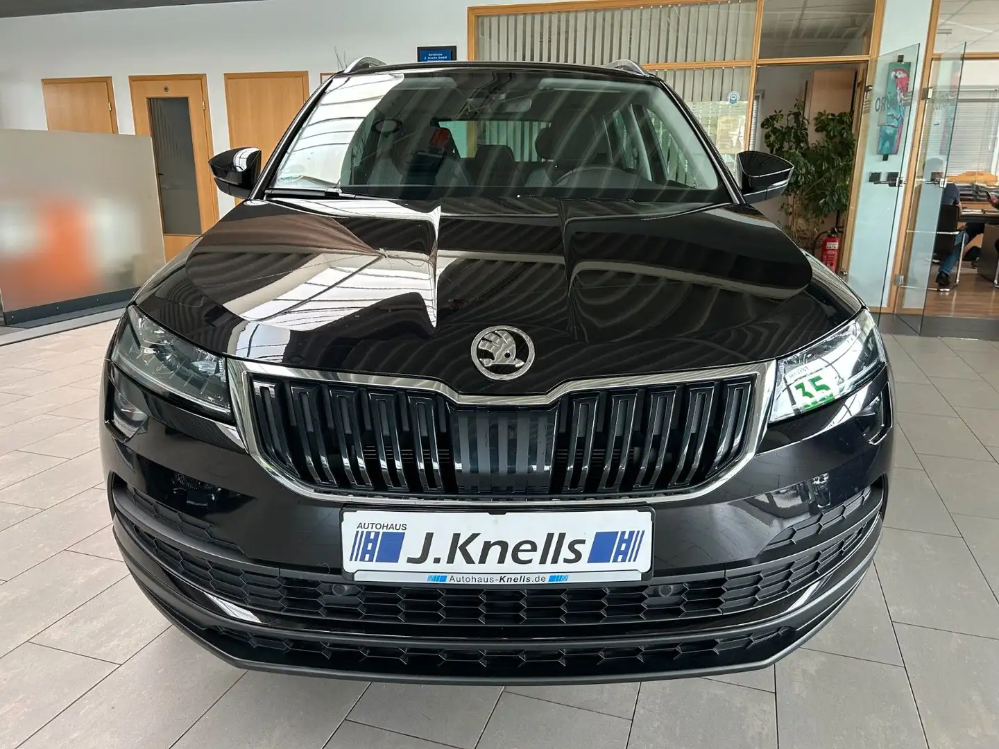 Skoda Karoq Drive 125 1.0TSI/AHK/LED/APP/DAB/SHZ/PDC Schwarz - 2