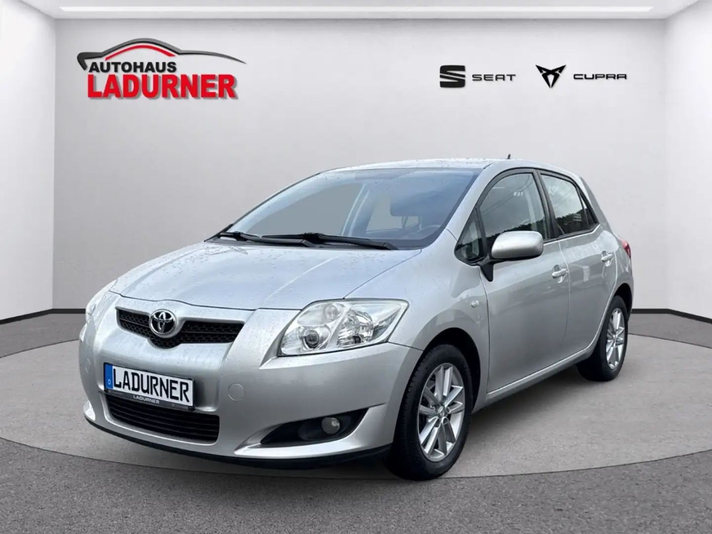 Toyota Auris Life *KLIMAAUTOMATIK+PDC HINTEN+ALU+CD Argintiu - 2