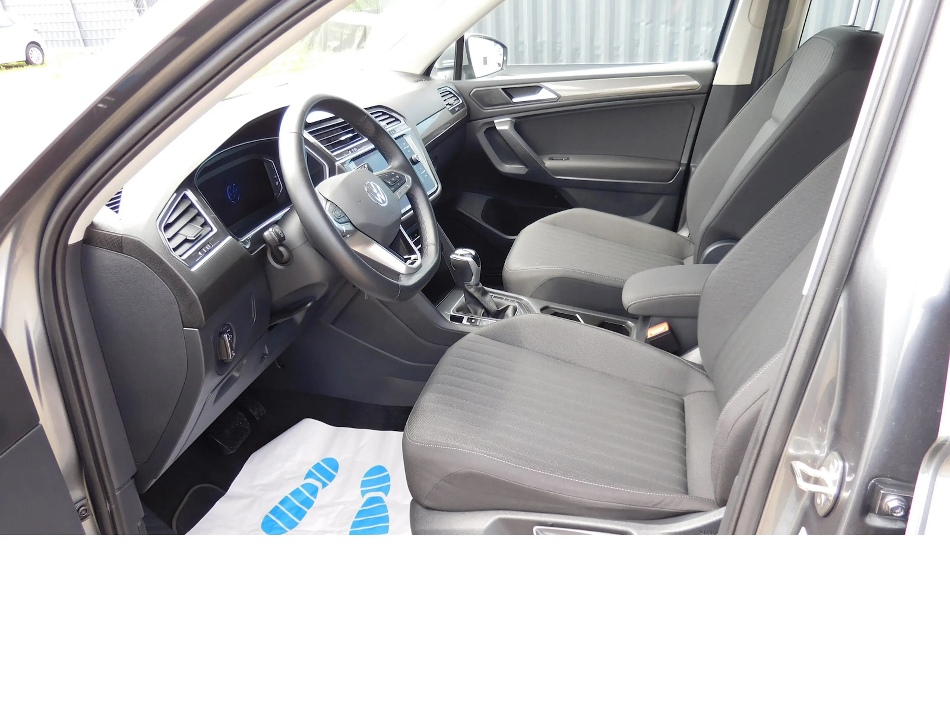 Volkswagen Tiguan Allspace 1.5 TSI Life 7 Sitze Navi DSG — photo 12