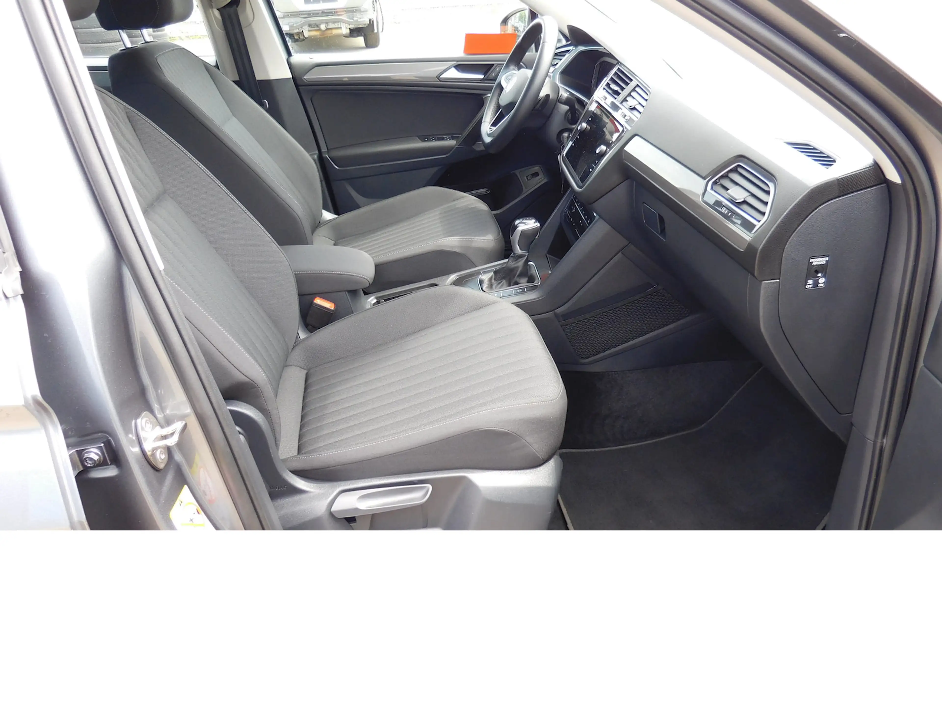 Volkswagen Tiguan Allspace 1.5 TSI Life 7 Sitze Navi DSG — photo 11