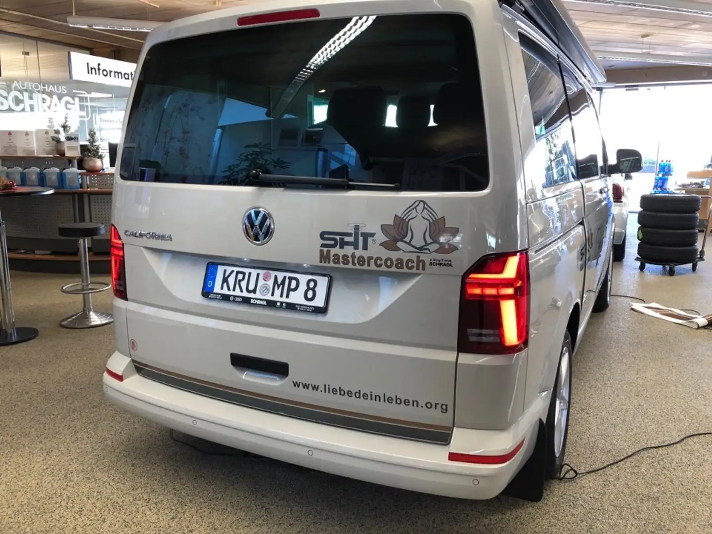 Volkswagen Bus Gri - 2