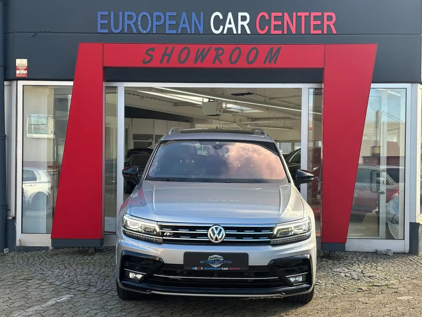 Volkswagen Tiguan Allspace 2.0 TSI R-LINE 4MOTION *7 SITZER Gris - 1