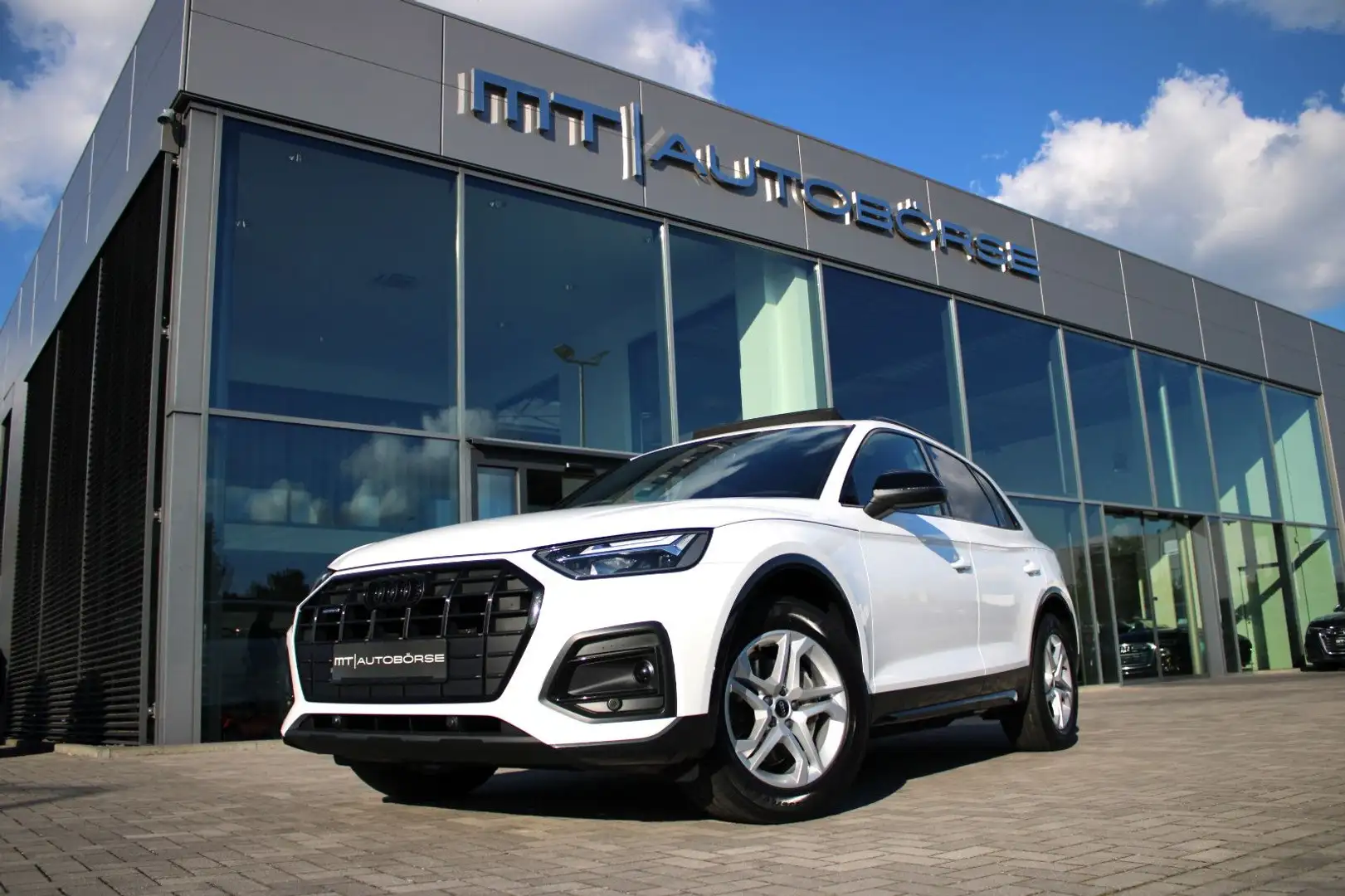 Audi Q5 40 TDI QU. SPORT ADVANCED B&O/STHZG/PANO./LED Weiß - 1