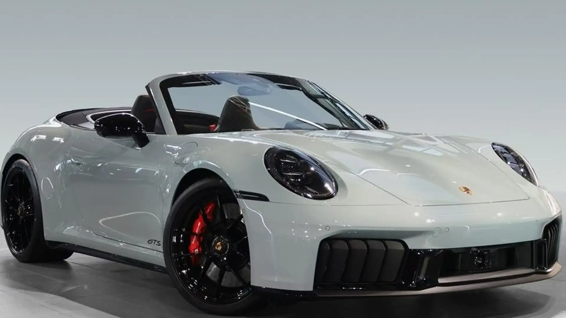 Porsche 992 Carrera GTS Cabriolet PDK Verde - 2