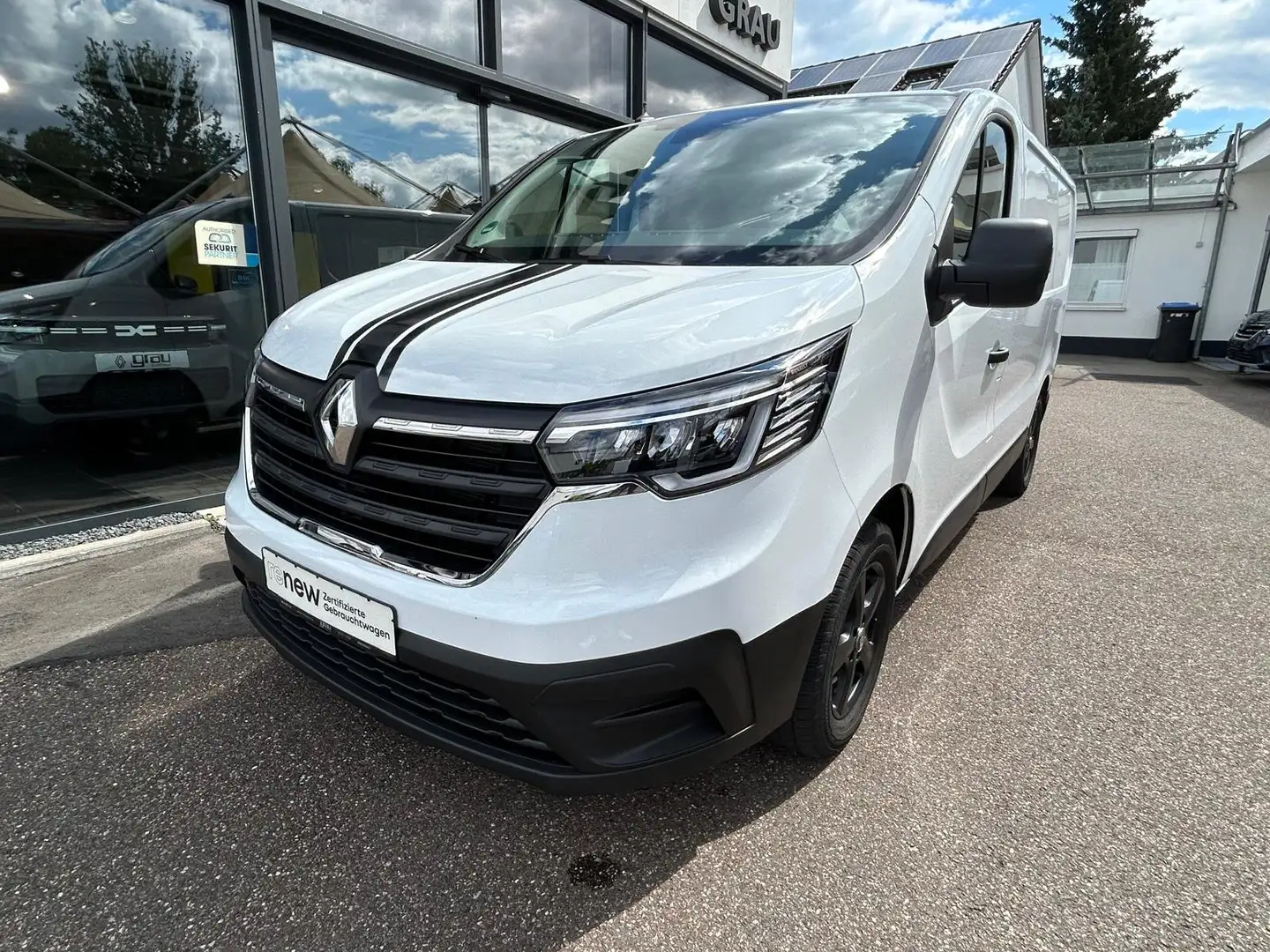Renault Trafic L1H1 3,0t Komfort PDC/Klima/Holzboden Weiß - 2