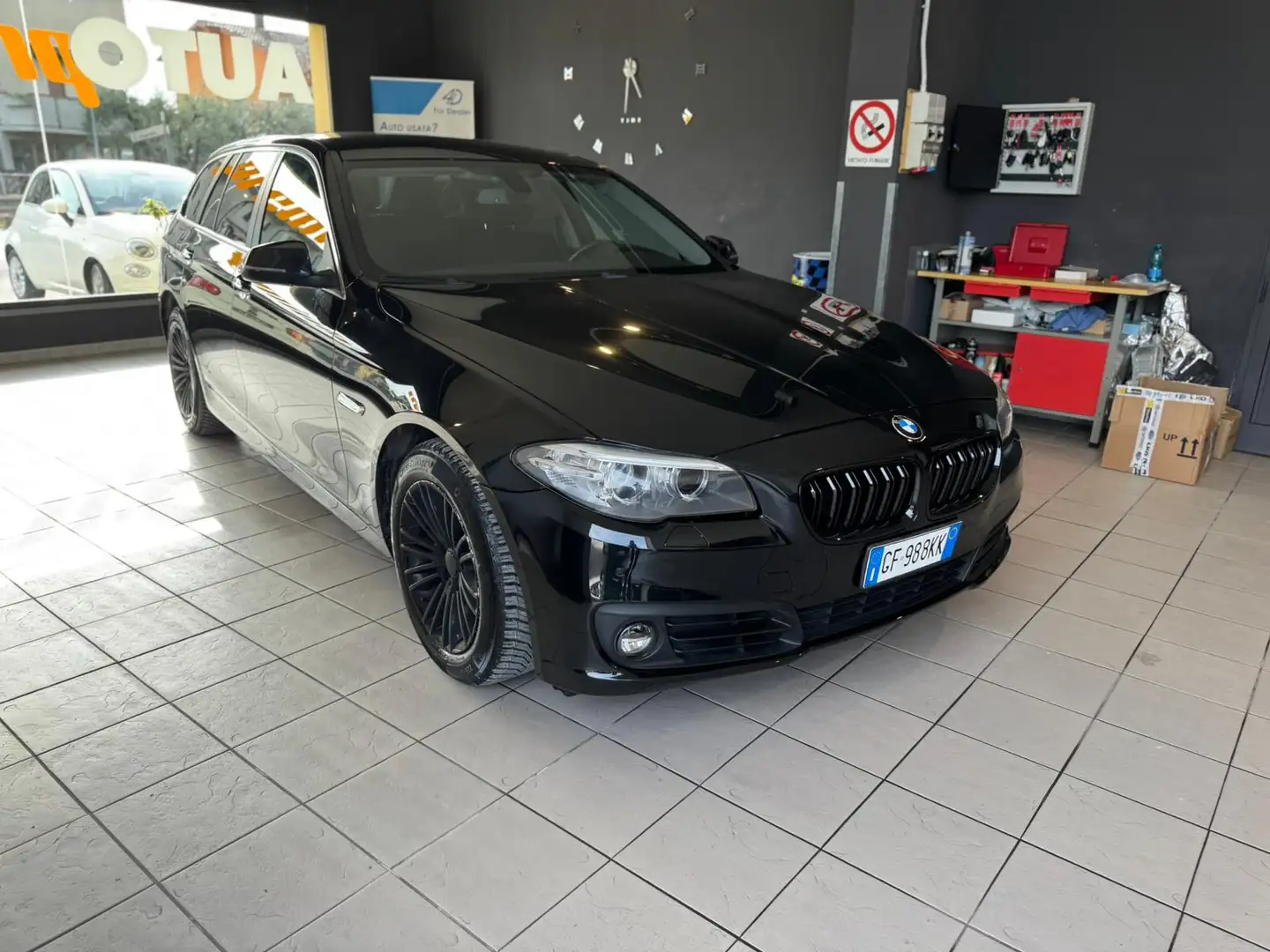 BMW 520 Serie 5 F11 Touring 520d Touring xdrive Business Schwarz - 2