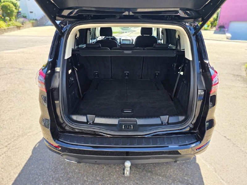 Ford S-Max S-MAX Titanium AUTOMATIK *AHK*NAVI*7-SITZ*KAM* — photo 7