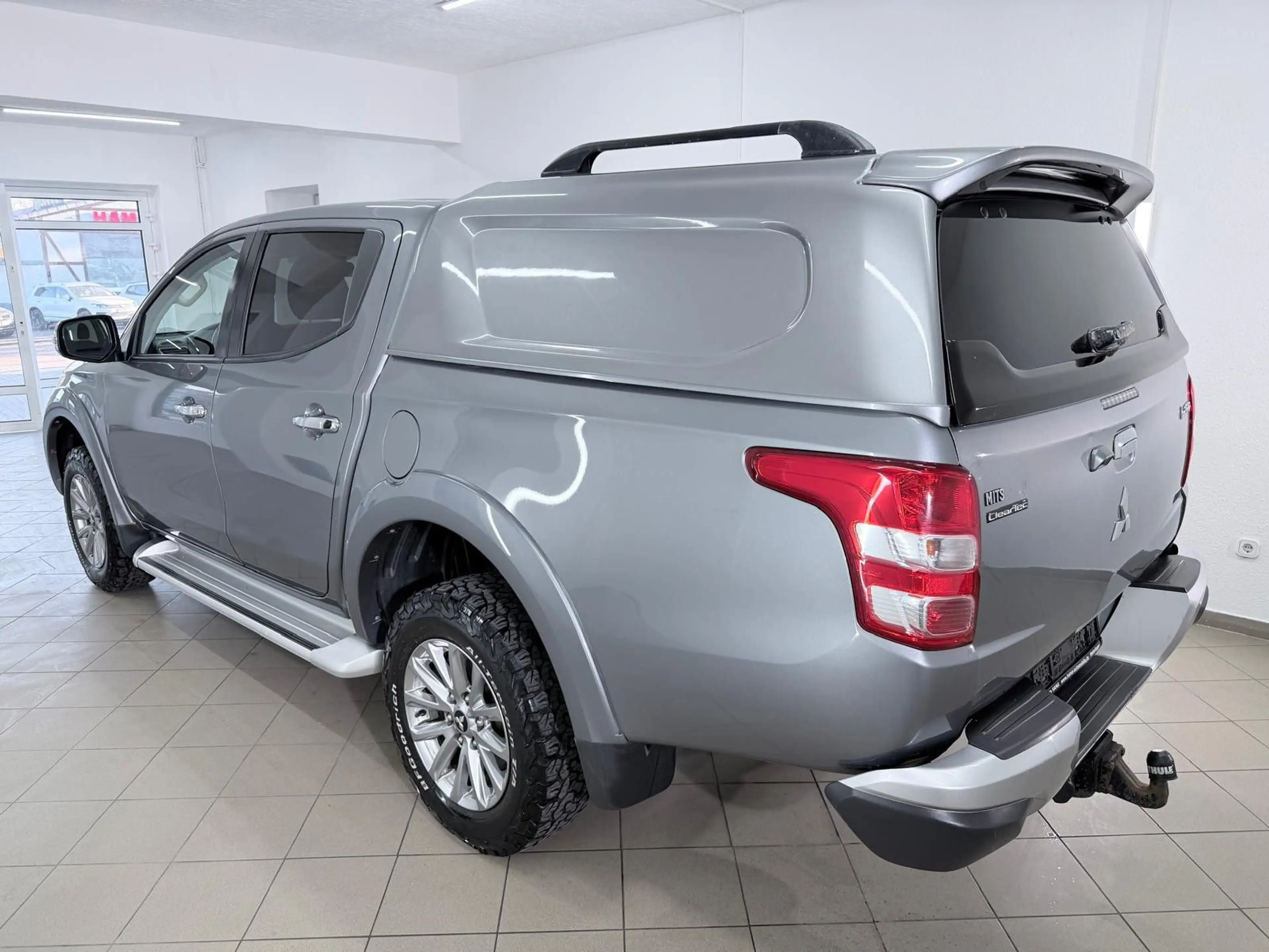 Mitsubishi L200 Doppelkabine 4WD*NAV*PDC*TÜV NEU* — photo 3