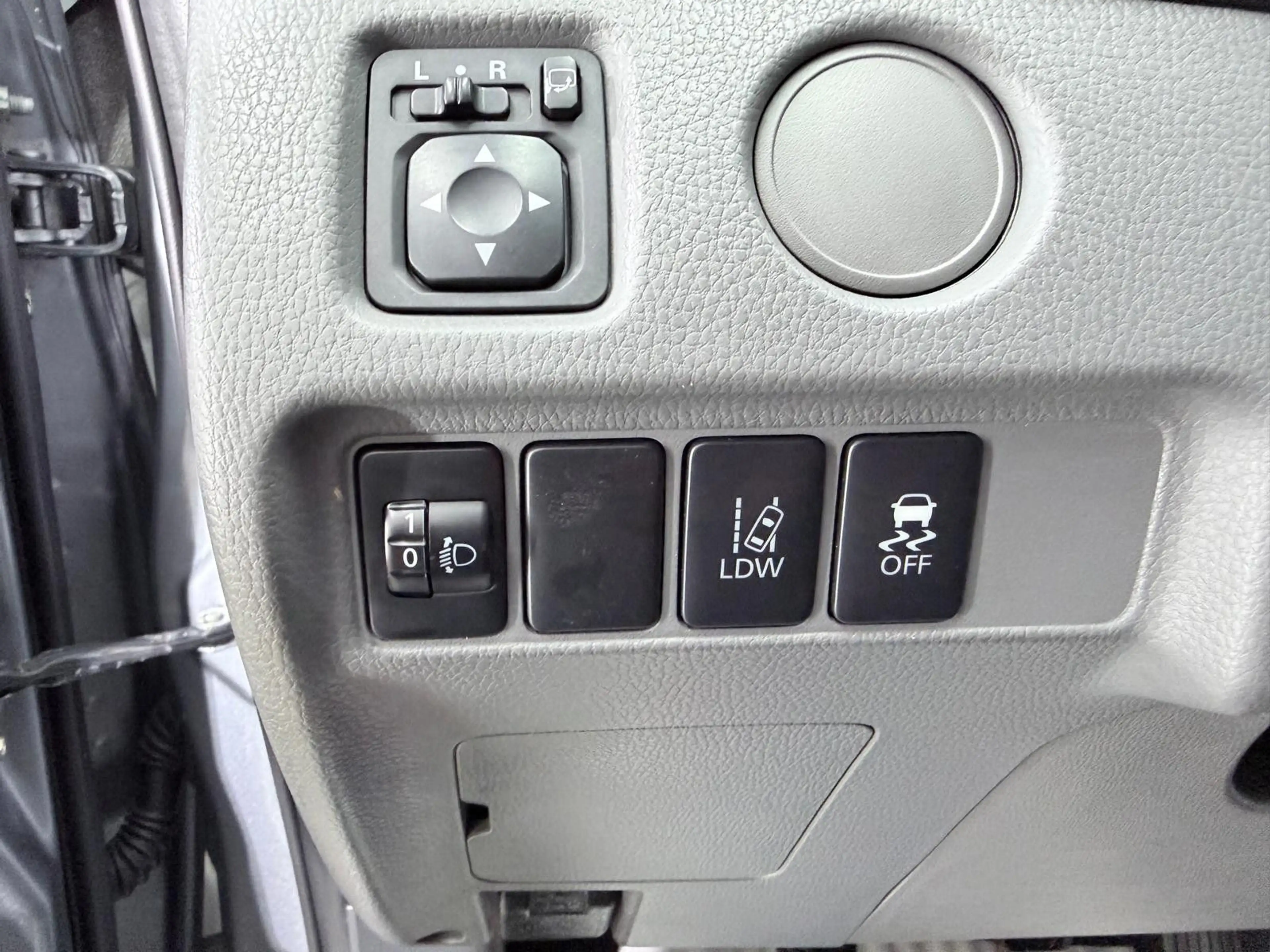 Mitsubishi L200 Doppelkabine 4WD*NAV*PDC*TÜV NEU* — photo 15