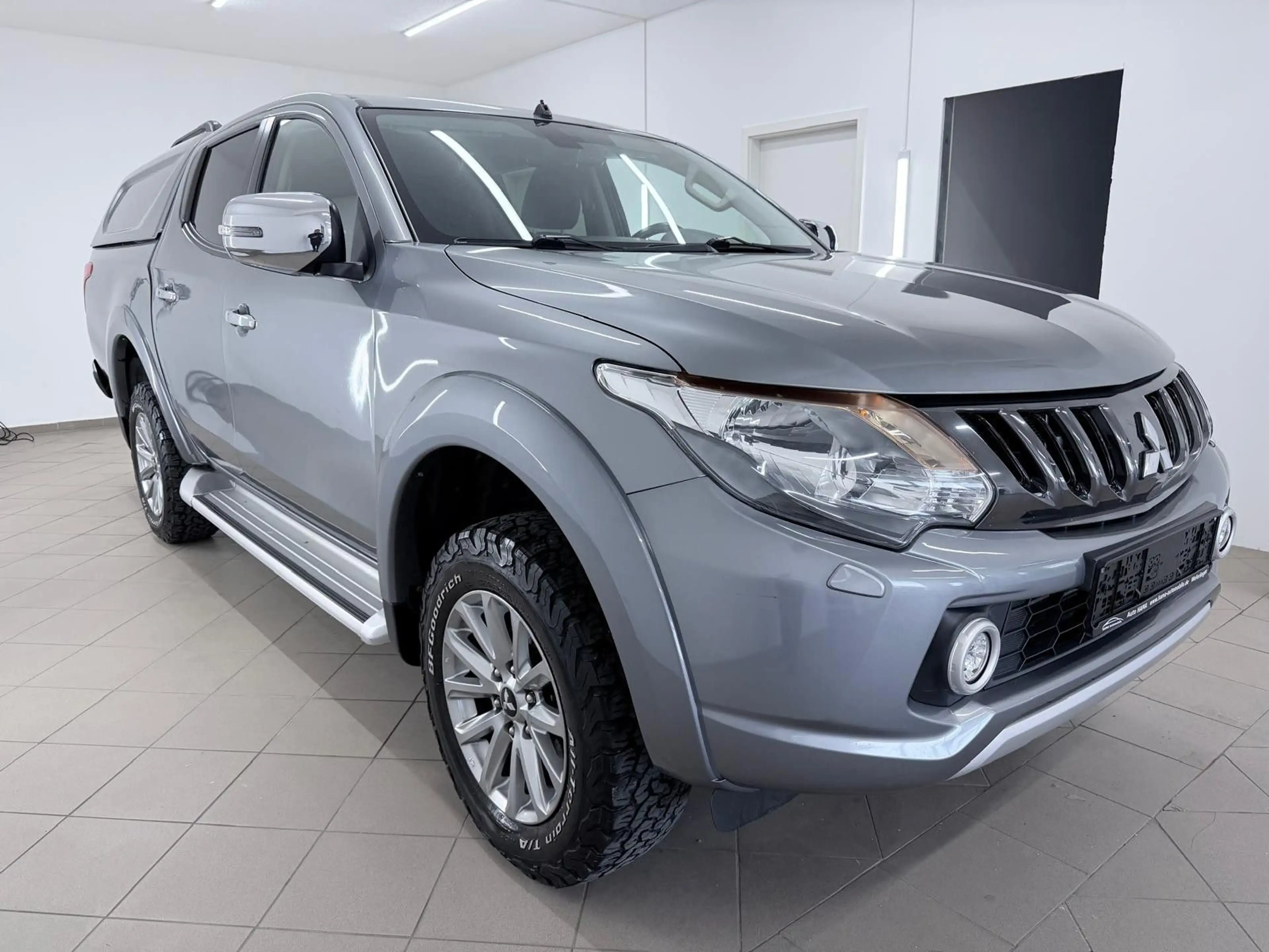 Mitsubishi L200 Doppelkabine 4WD*NAV*PDC*TÜV NEU* — photo 2