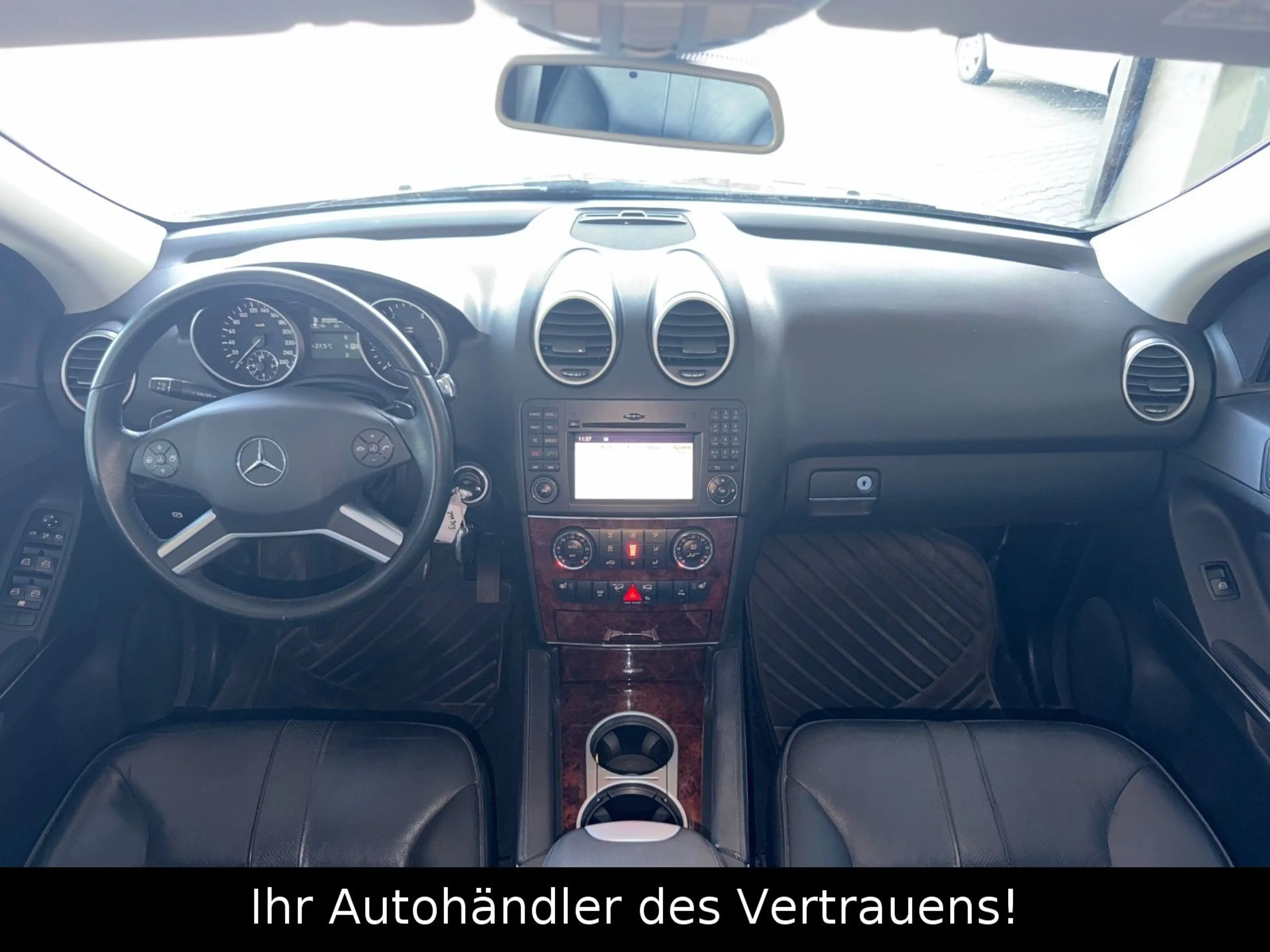 Mercedes-Benz ML 300 CDI*AHK 3,5t*PDC*Tempomat*Voll Leder — photo 7