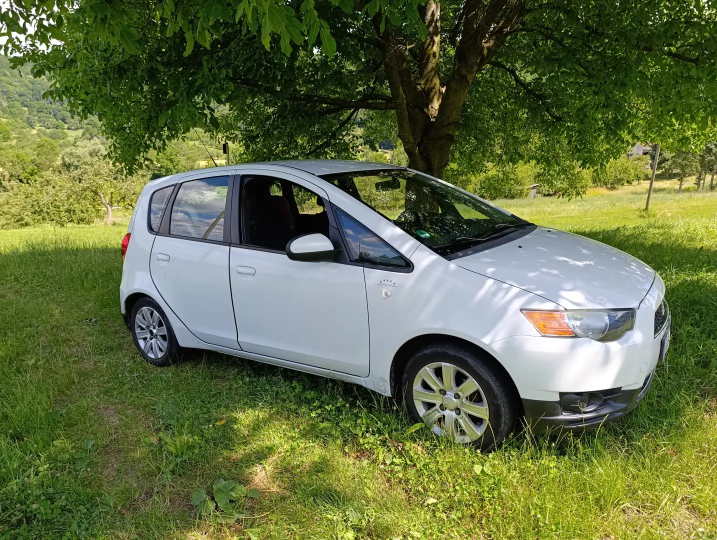 Mitsubishi Colt Colt 1.1 ClearTec Edition Biały - 1