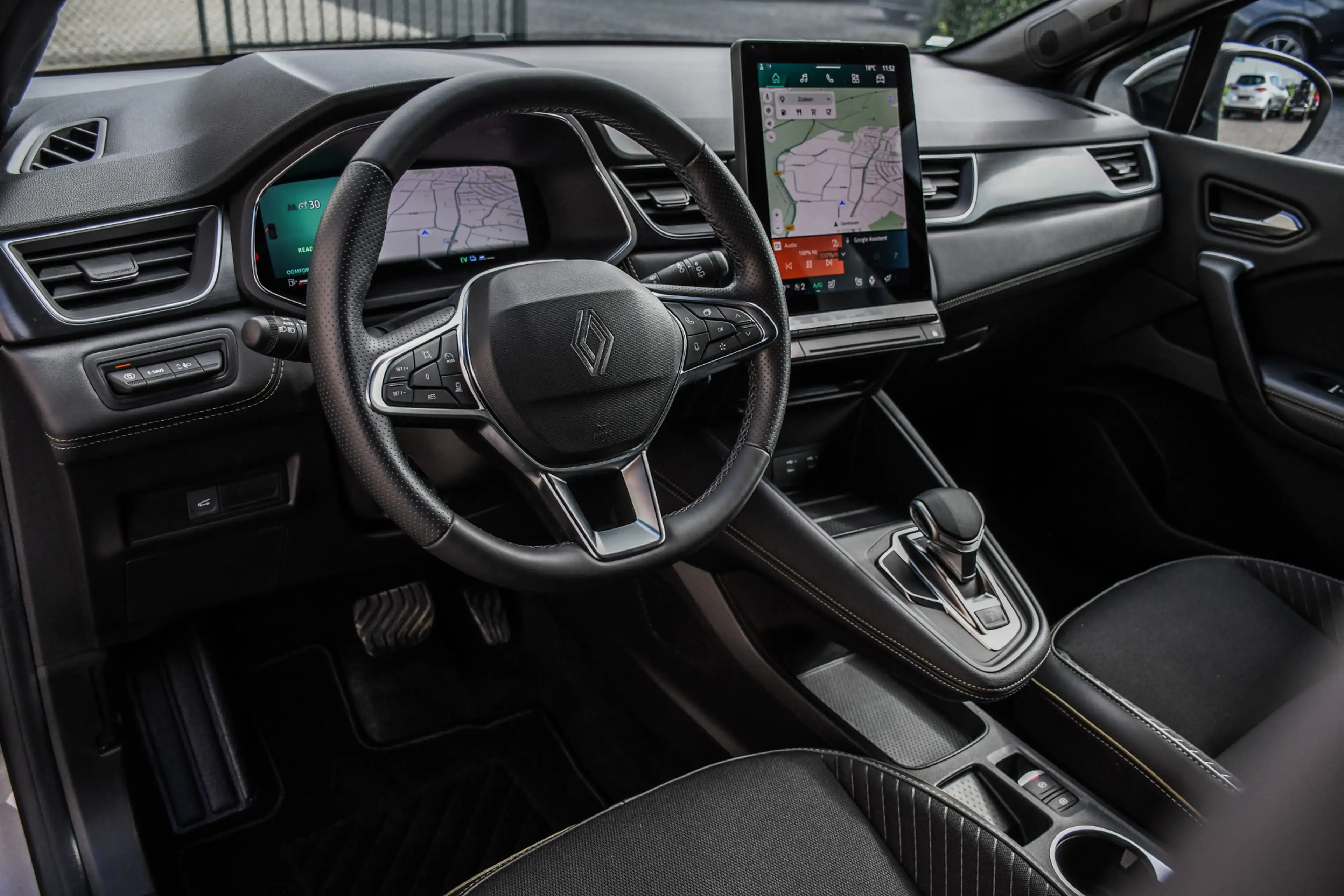 Renault Symbioz 1.6 E-Tech full hybrid 145 Techno — photo 8