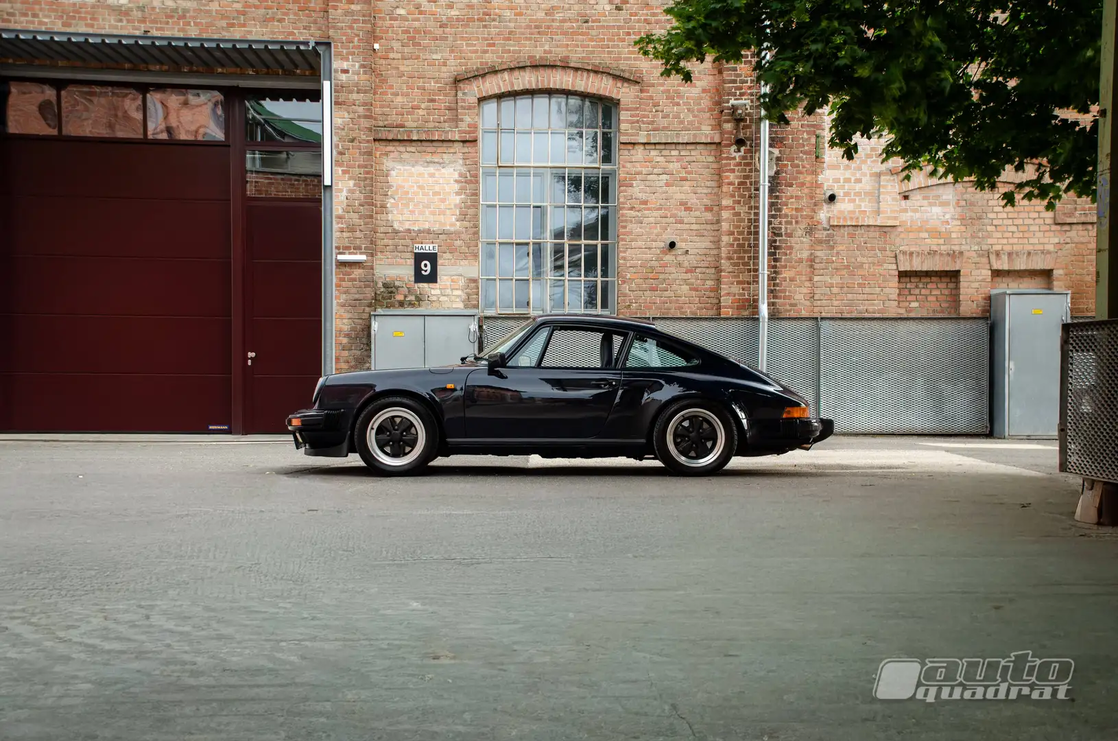 Porsche 911 Carrera Coupé 3,2 - G50 - dunkelblau - Motorrevision Blau - 1