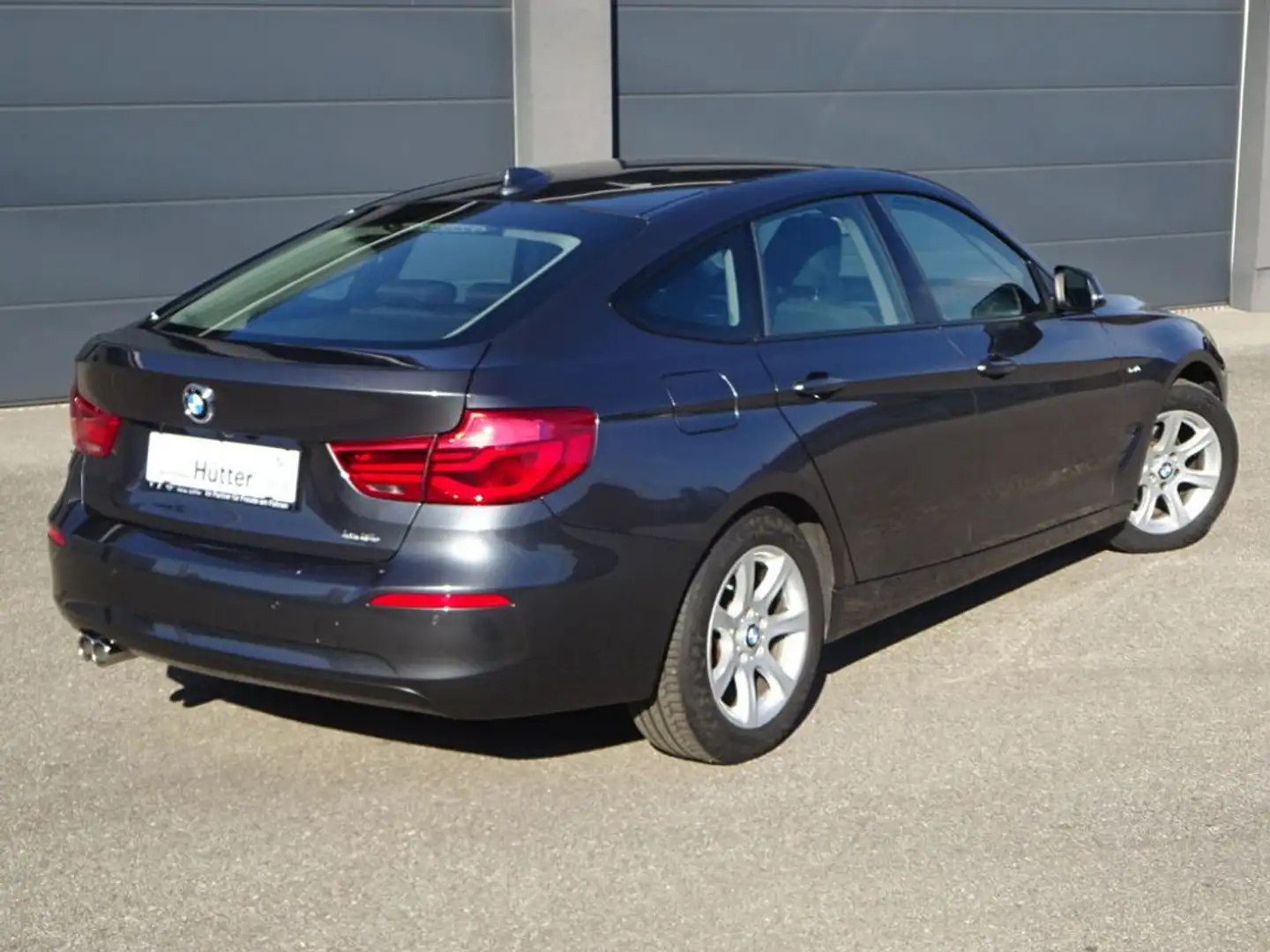 BMW 320 d xDrive Rfk, Sportsitze, M-Lenkrad, Ö-Paket Grau - 2
