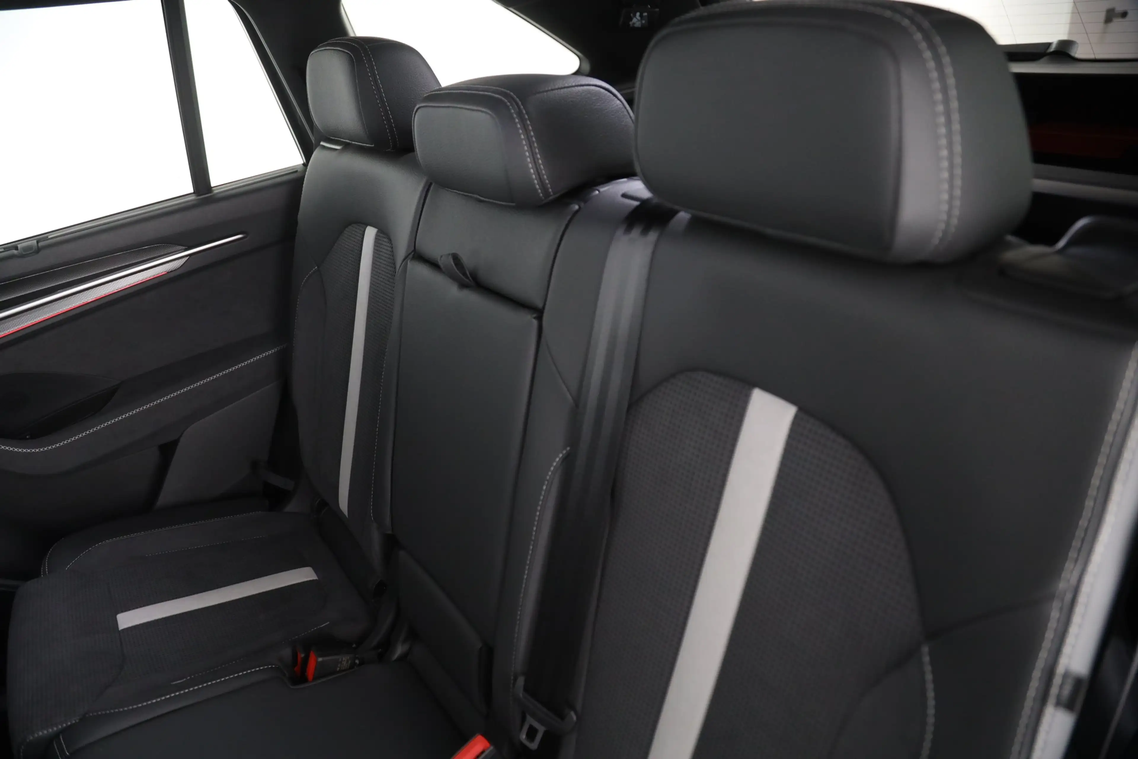 Skoda Kodiaq 2.0 TDI DSG 4x4 SPORTLINE |AHK|NAVI| — photo 13