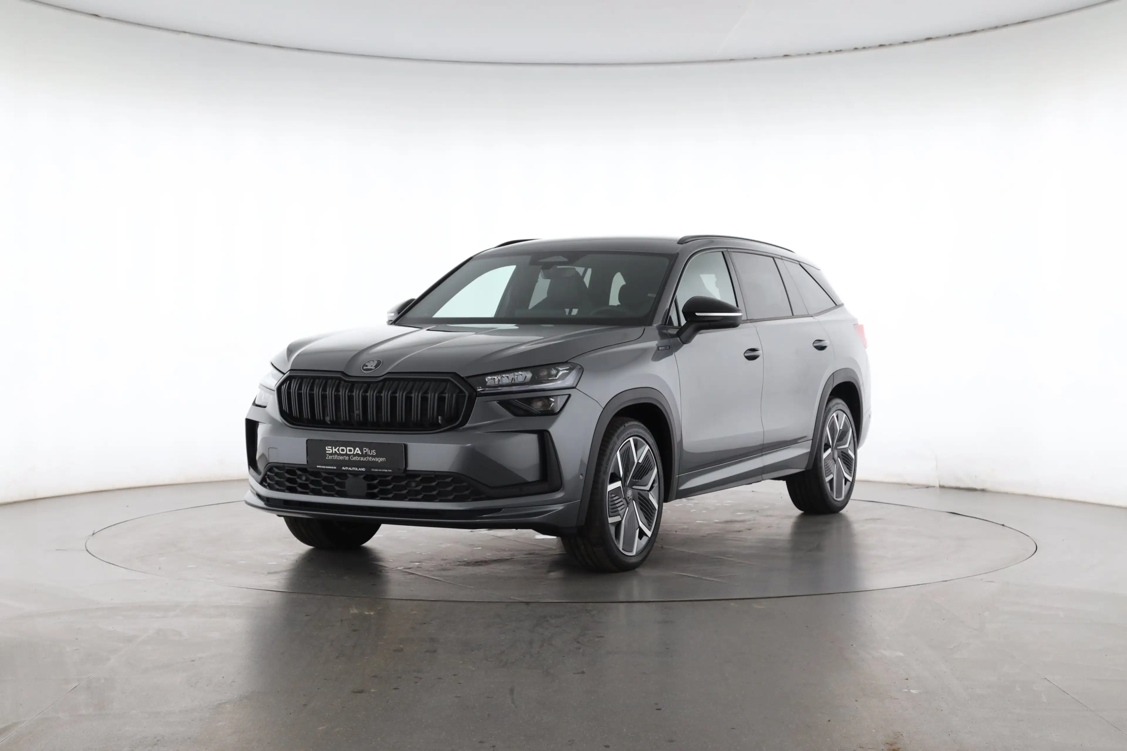 Skoda Kodiaq 2.0 TDI DSG 4x4 SPORTLINE |AHK|NAVI| — photo 2