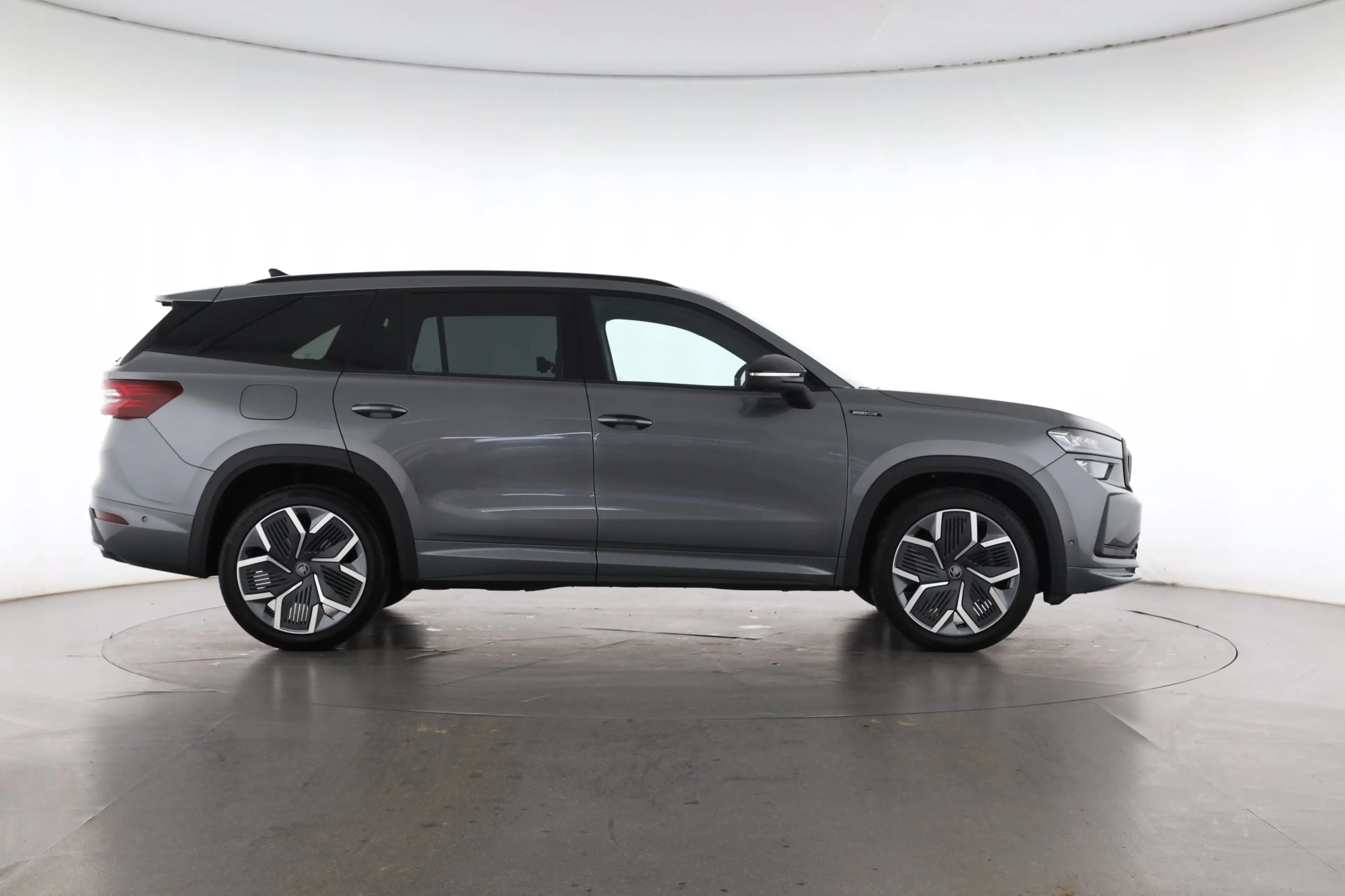Skoda Kodiaq 2.0 TDI DSG 4x4 SPORTLINE |AHK|NAVI| — photo 7