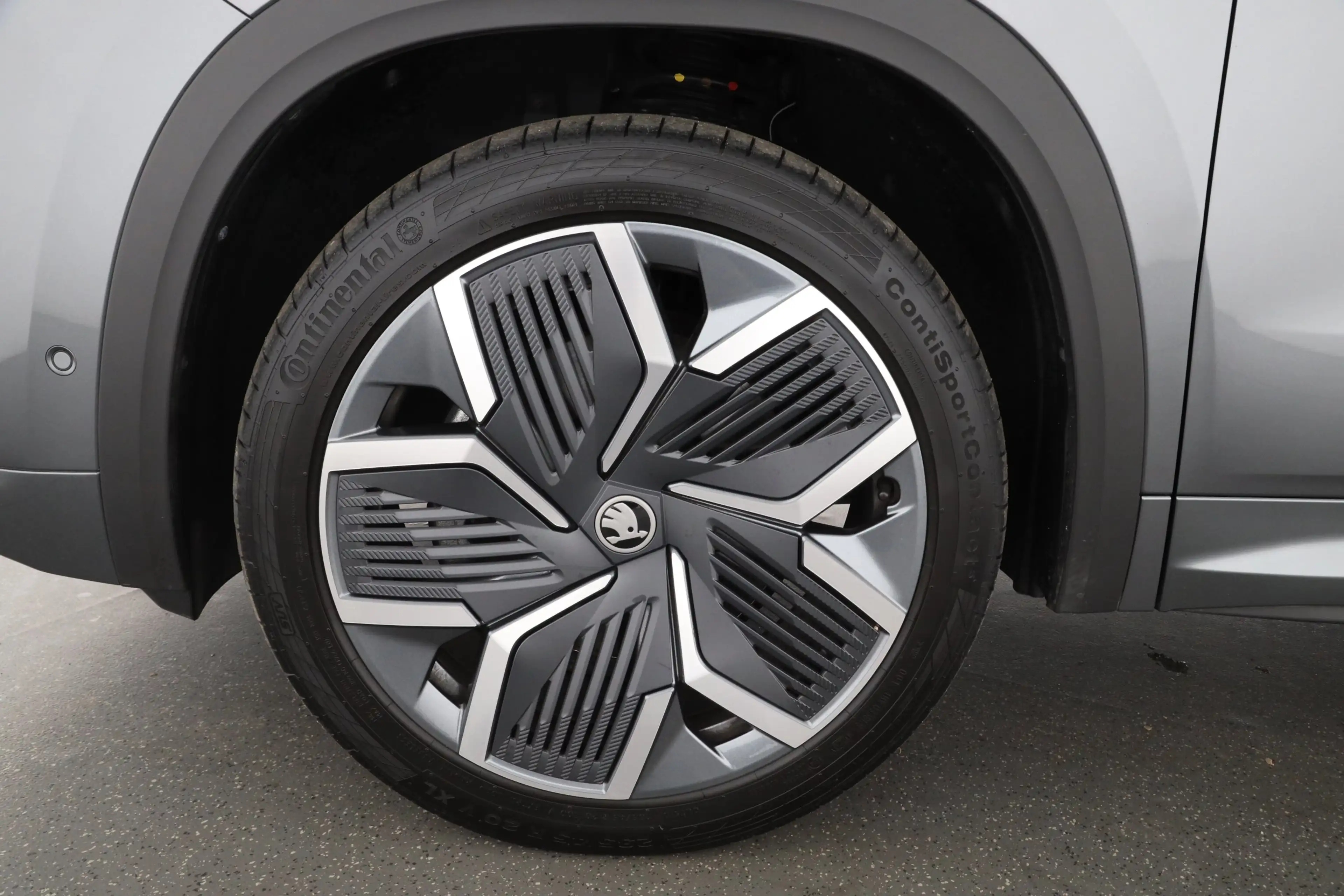 Skoda Kodiaq 2.0 TDI DSG 4x4 SPORTLINE |AHK|NAVI| — photo 8