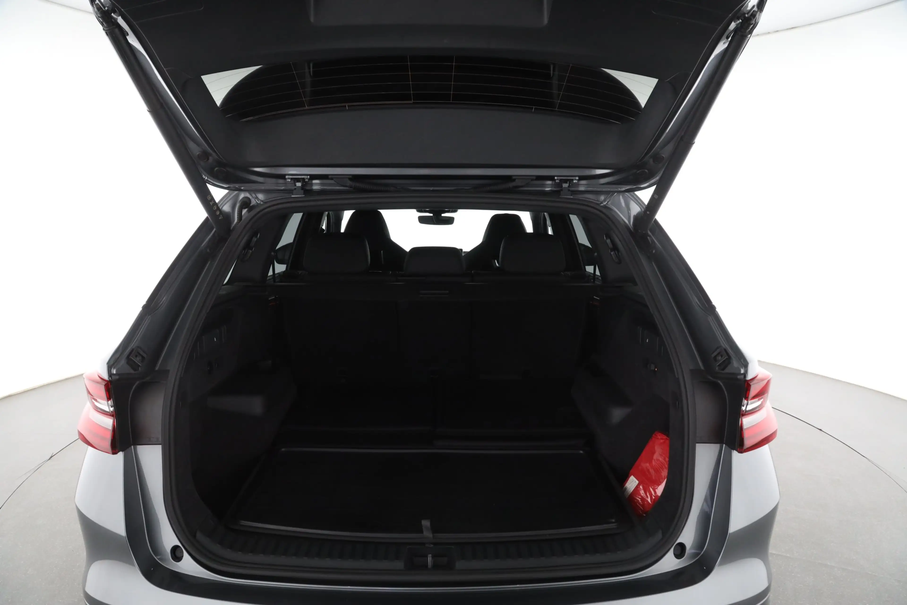Skoda Kodiaq 2.0 TDI DSG 4x4 SPORTLINE |AHK|NAVI| — photo 10