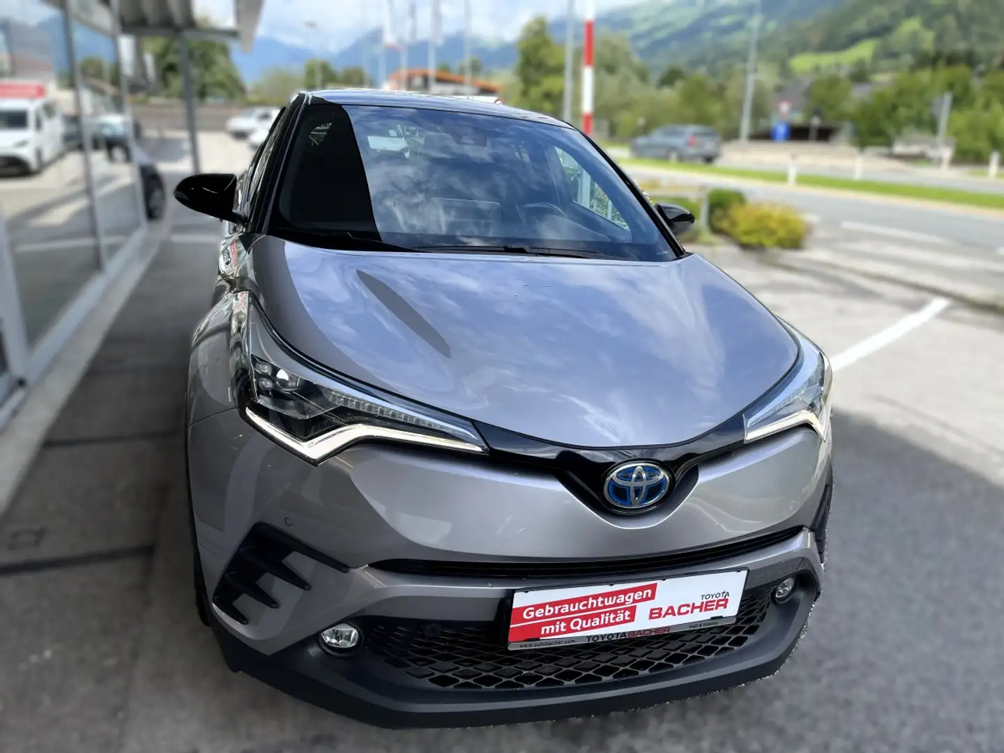 Toyota C-HR 1,8 HSD C-LUB Szürke - 1