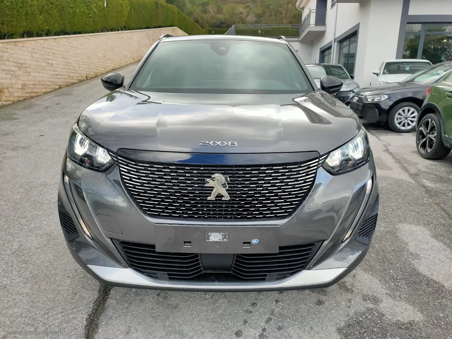 Peugeot 2008 PureTech 130 S&S Allure Grigio - 2