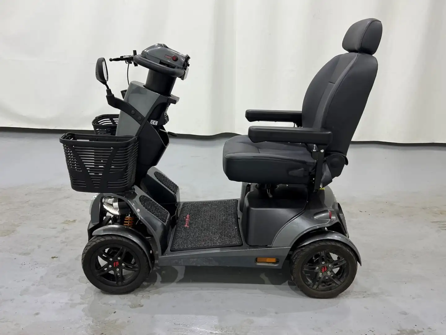 Overig Mango  Scootmobiel FR-1 80ah accu + lader Grijs - 2