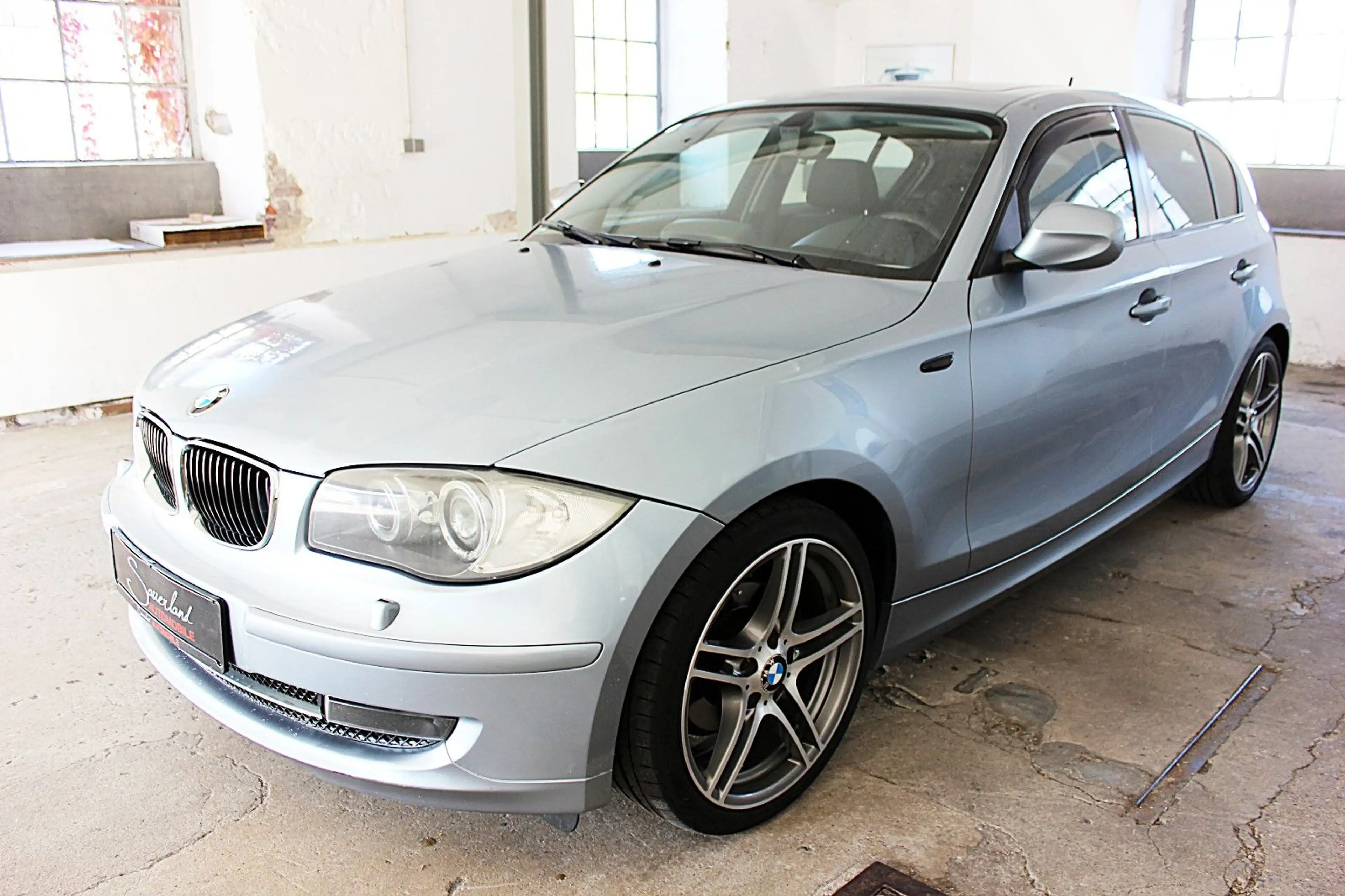 BMW 118 i NAVI XENON ABGAS 18" M FELGEN — photo 5