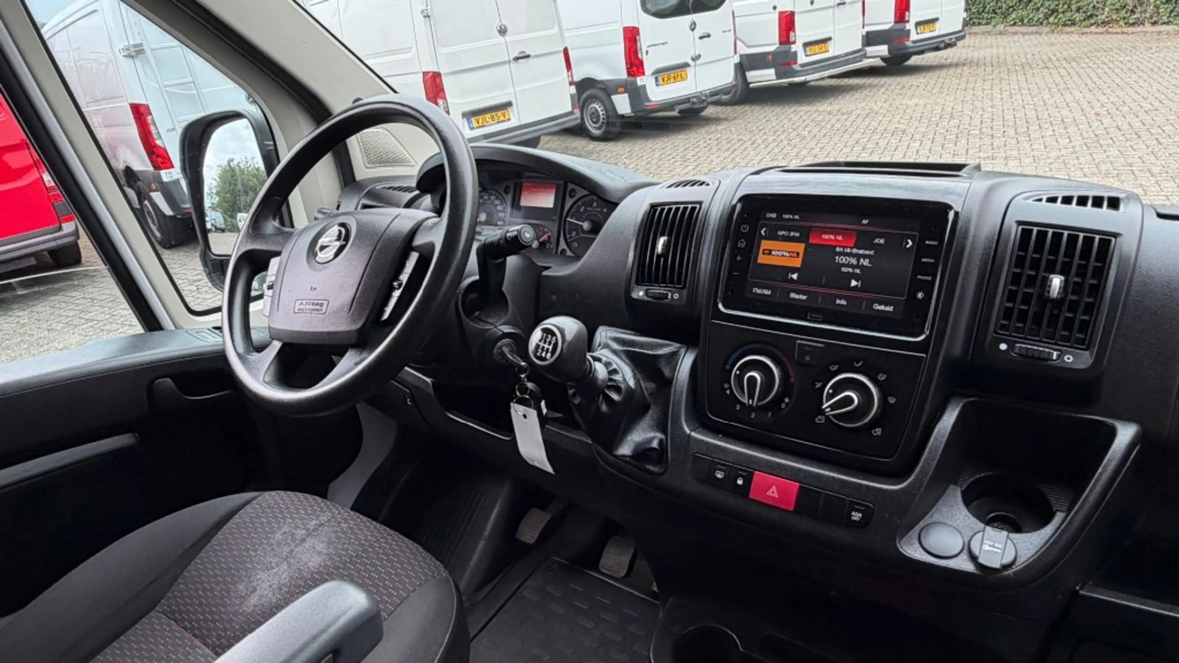Opel Movano 2.2D 103KW 140PK L2H2 EURO 6 APPLE CARPLAY/ CAMERA — photo 9