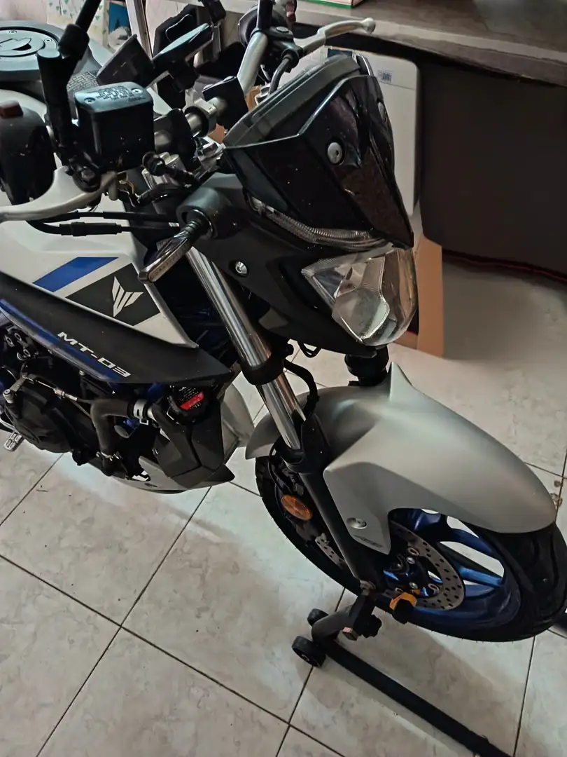 Yamaha MT-03 abs Azul - 1