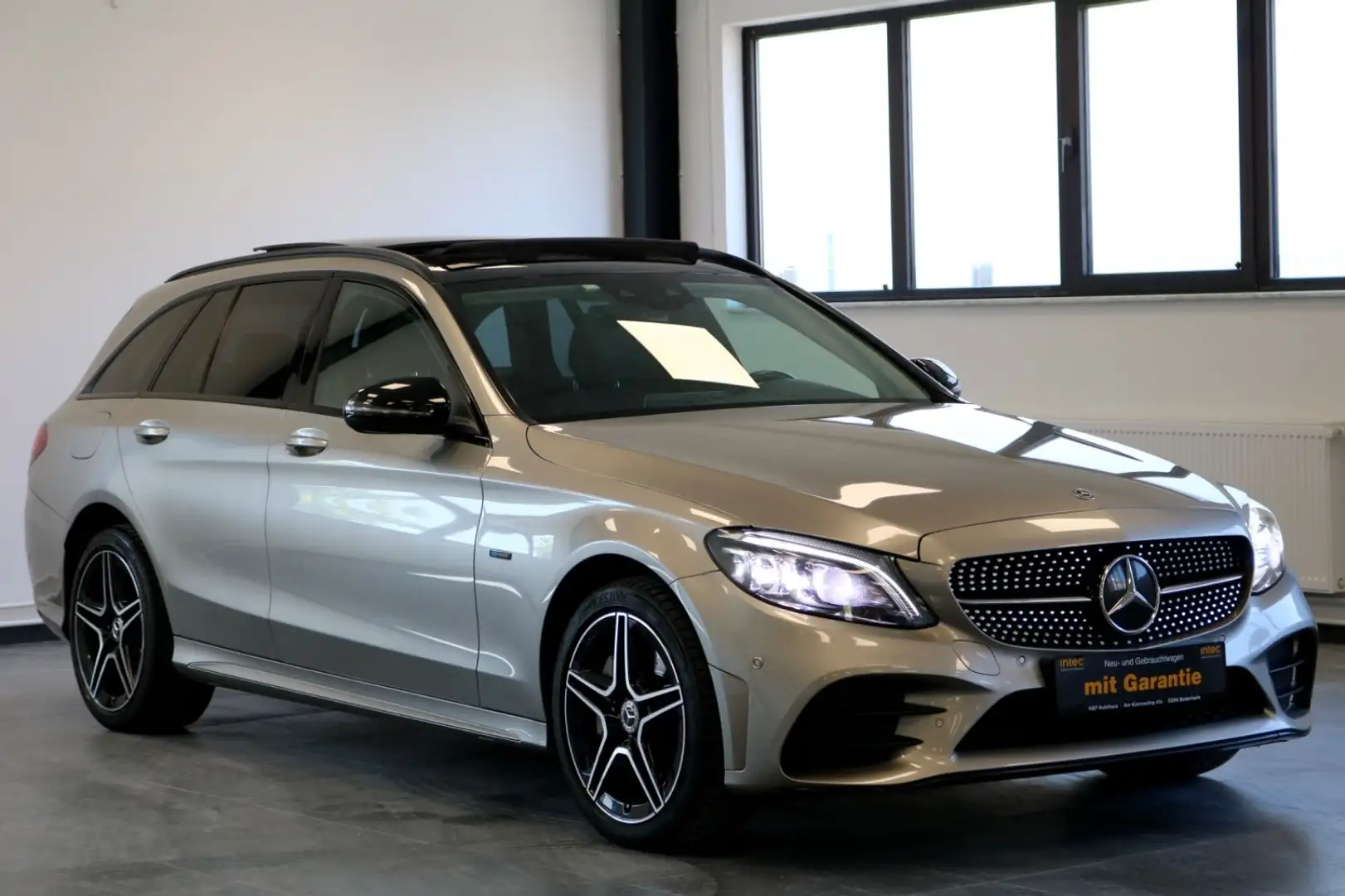 Mercedes-Benz C 300 de T-Modell AMG Line/ PANO/ACC/LEDER Silver - 1