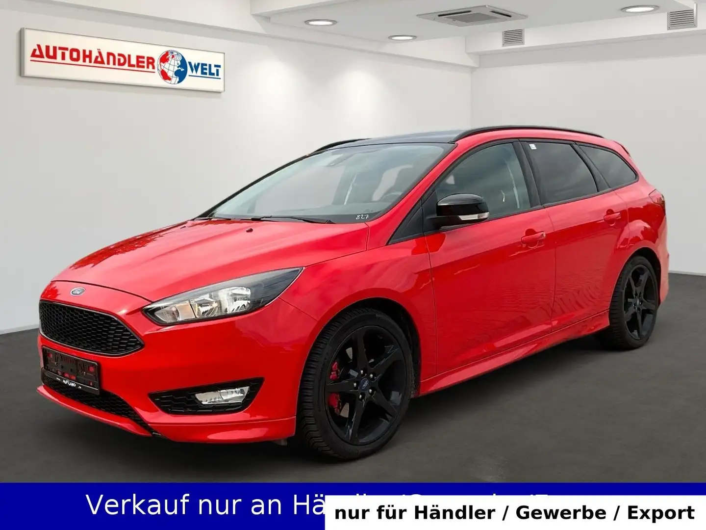 Ford Focus Turnier 1.5 EB Sport Červená - 1