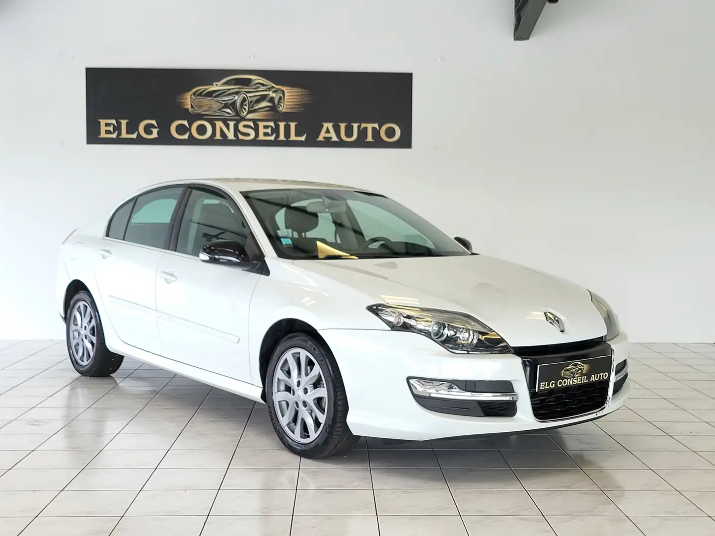 Renault Laguna RENAULT Laguna 1.5 dCi 110 cv Weiß - 1