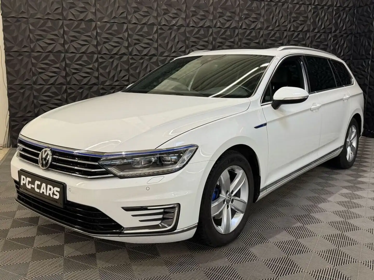Volkswagen Passat 1.4 GTE Weiß - 2