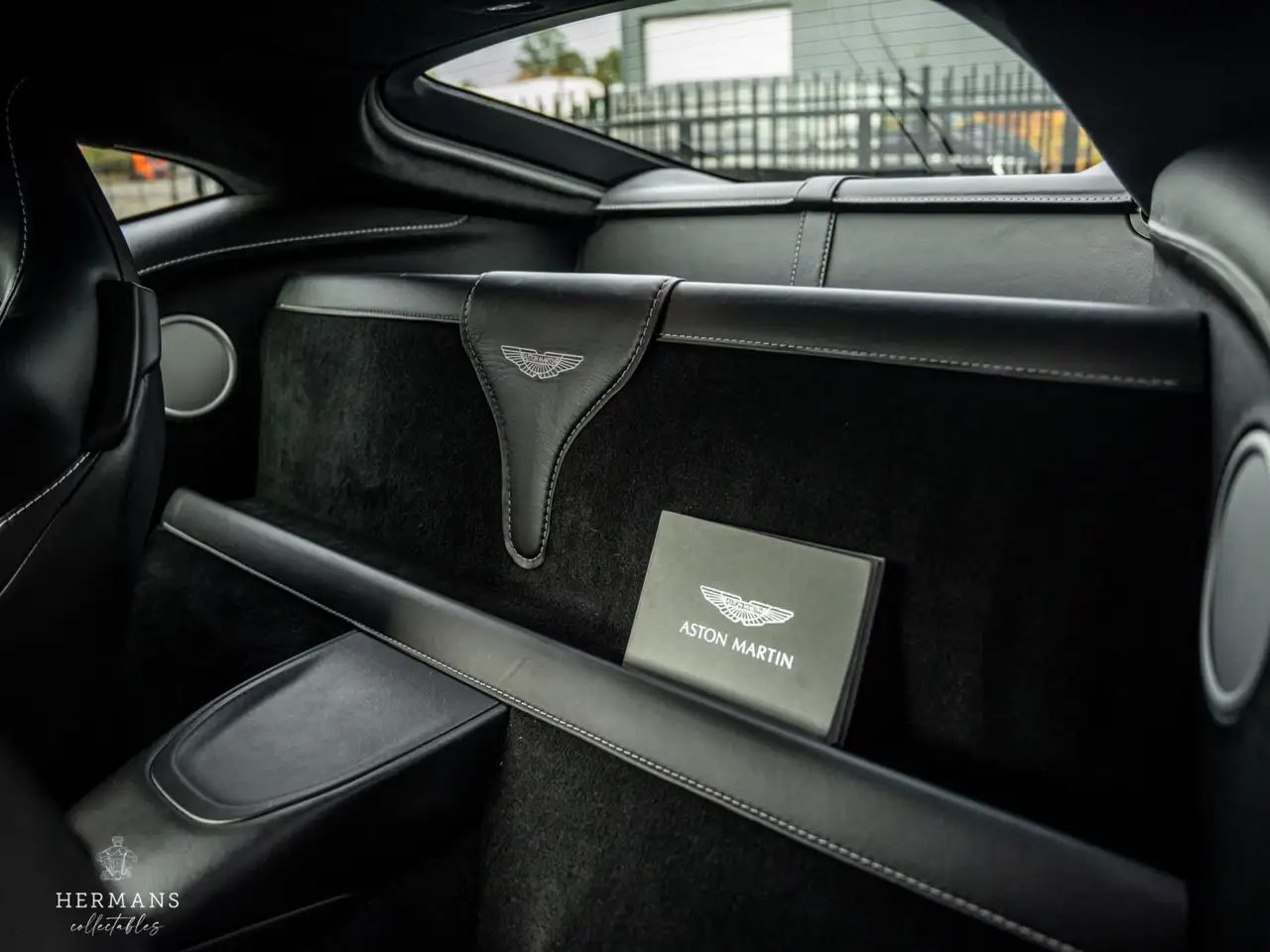 Aston Martin Vantage — photo 31 sur 35