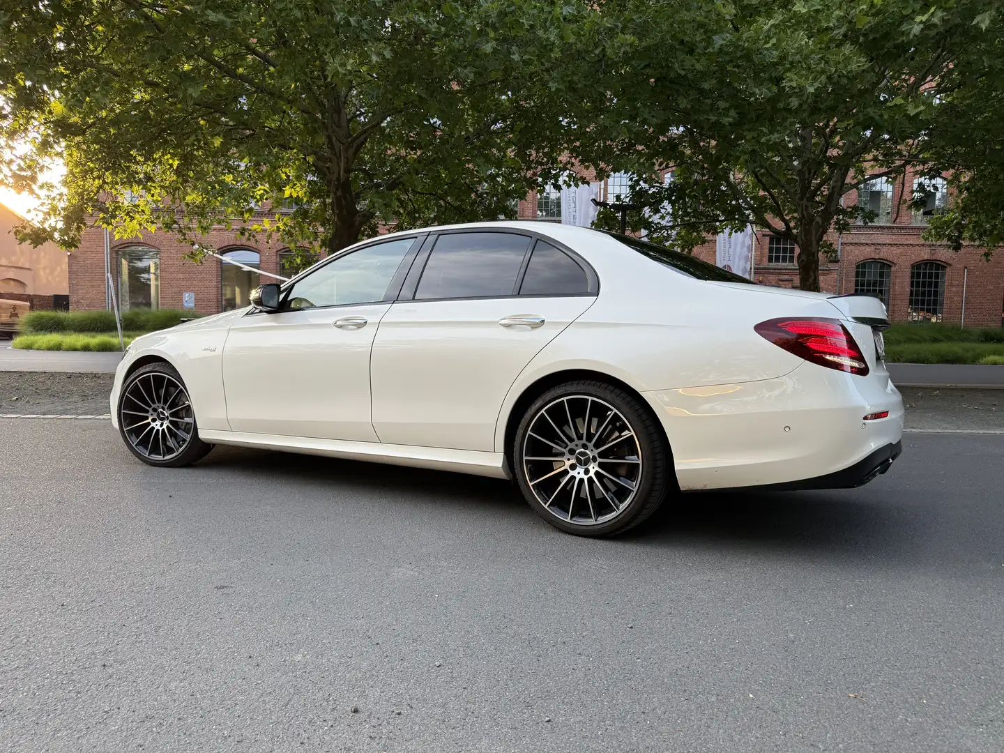 Mercedes-Benz E 43 AMG E 43 AMG 4Matic 9G-TRONIC Weiß - 2