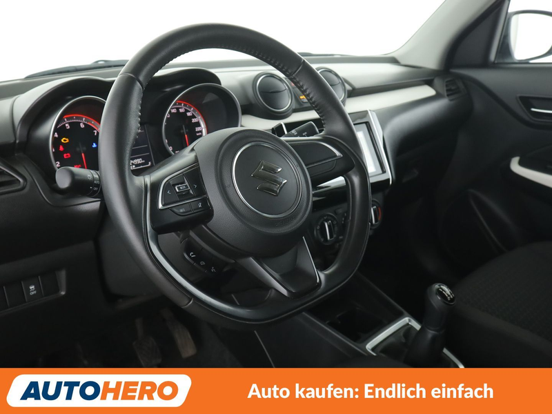 Suzuki Swift 1.2 DualJet Club*CAM*SHZ*AHK*KLIMA*GARANTIE* — photo 11