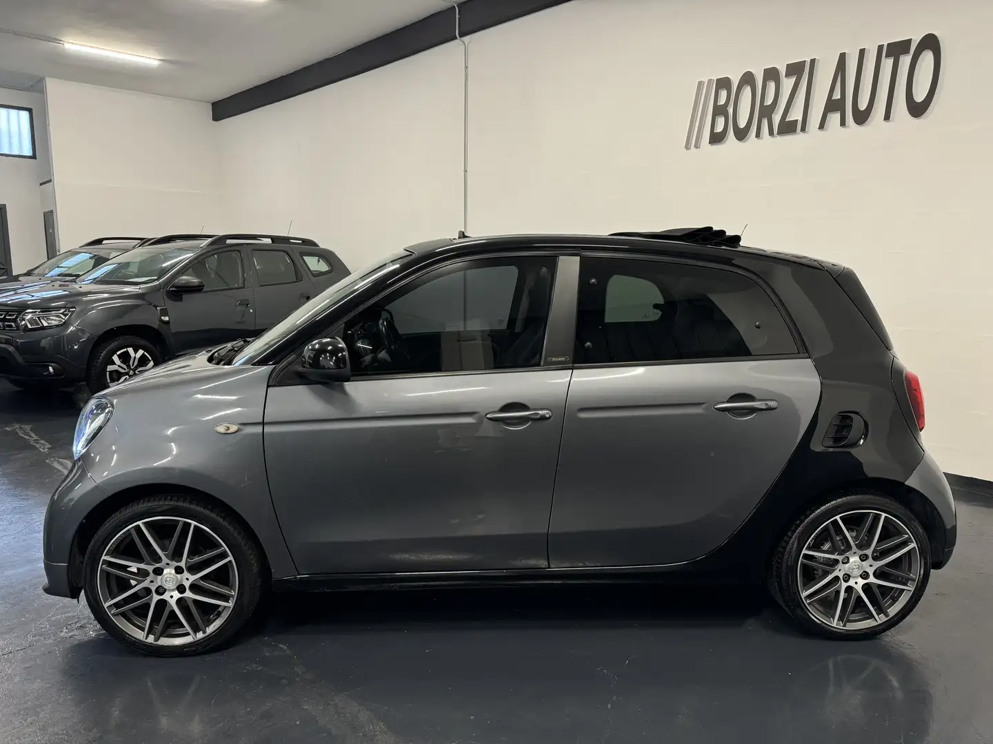smart forFour 0.9 t Brabus Xclusive CABRIO 109cv PROMO! Grigio - 2