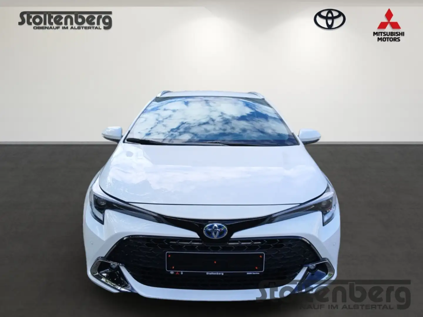 Toyota Corolla Touring Sports Hybrid Team D 1.8 EU6e Navi LED ACC Wit - 2