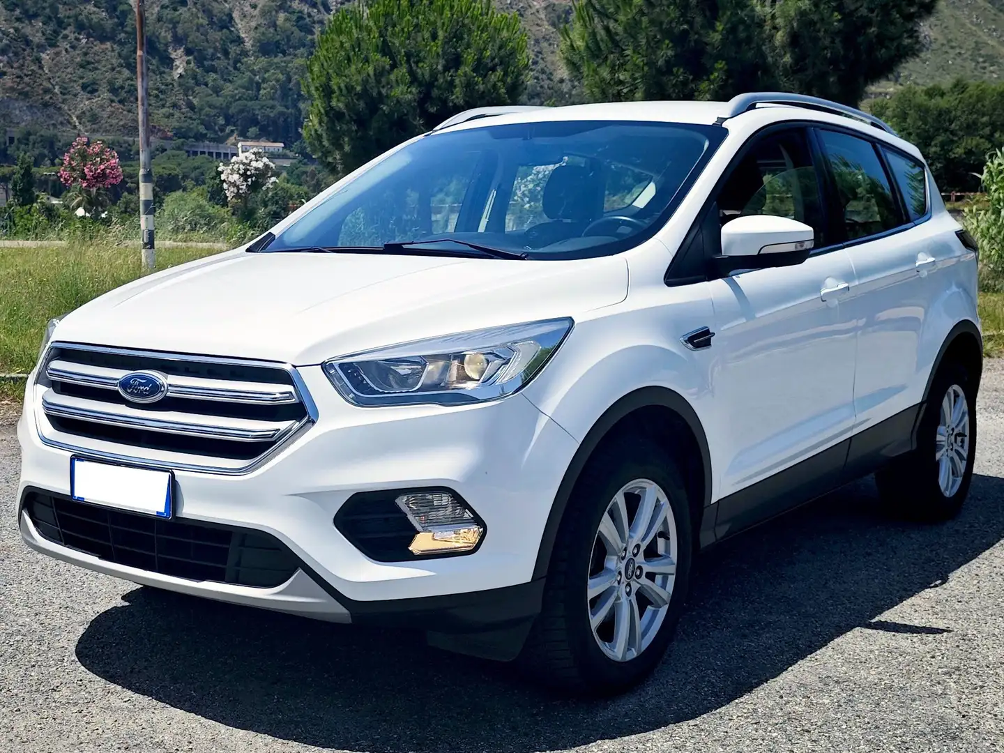 Ford Kuga Kuga 1.5 tdci ST-Line s Blanc - 1