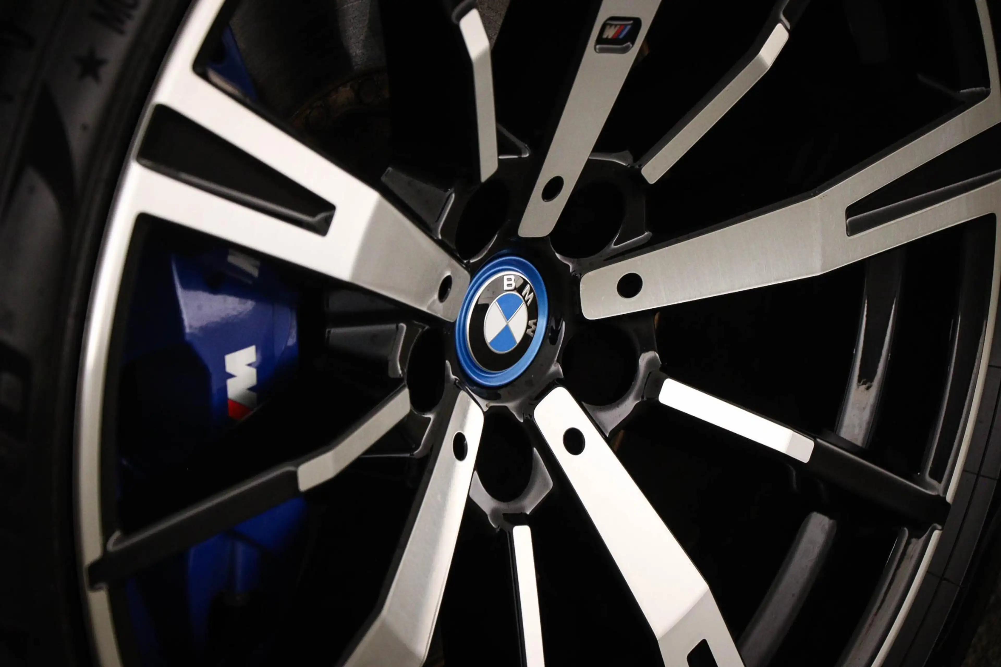 BMW 550 5-serie 550e xDrive | HEAD UP | BOWER & WILKINS | — photo 35